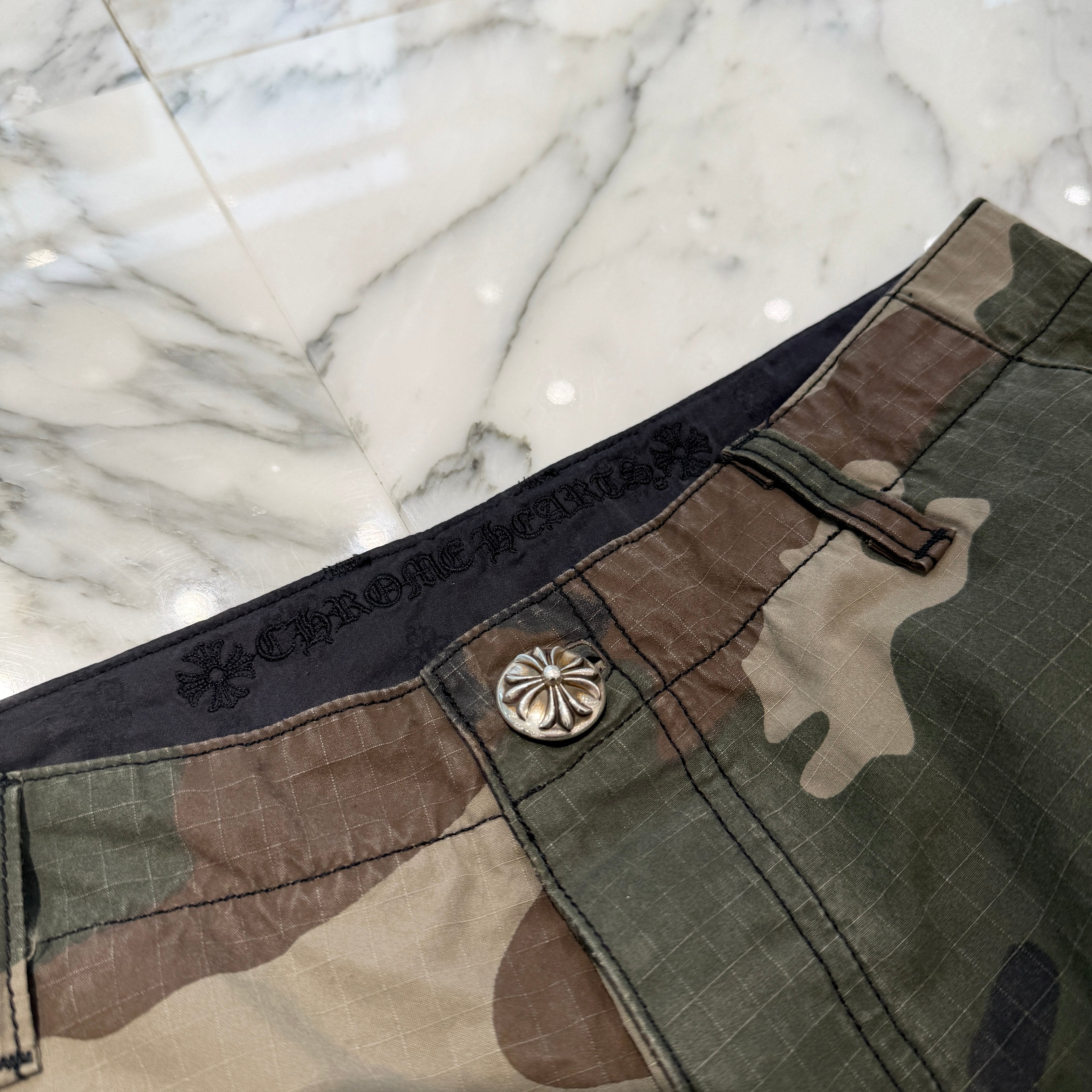 CHROME HEARTS Cross Ball Button Camo Cargo Pants Pants Size 33 クロムハーツ クロスボールボタン カモ カーゴパンツ サイズ33