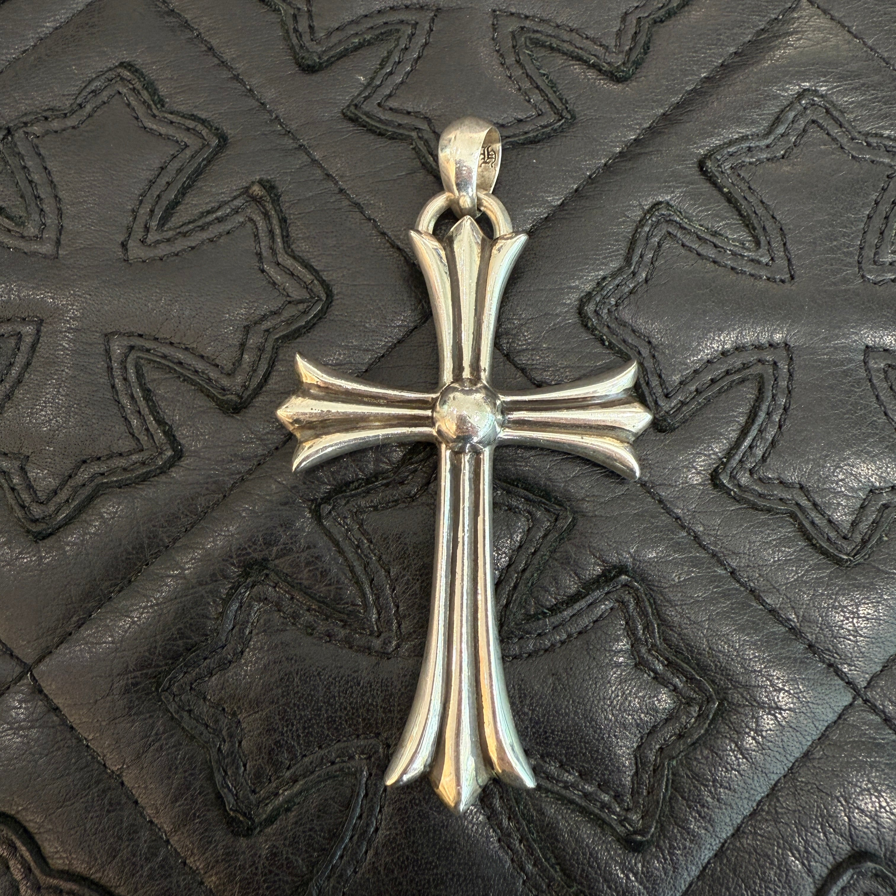 CHROME HEARTS Large Cross With Bail Pendant Top クロムハーツ ラージクロス ウィズ ベイル ペンダントトップ