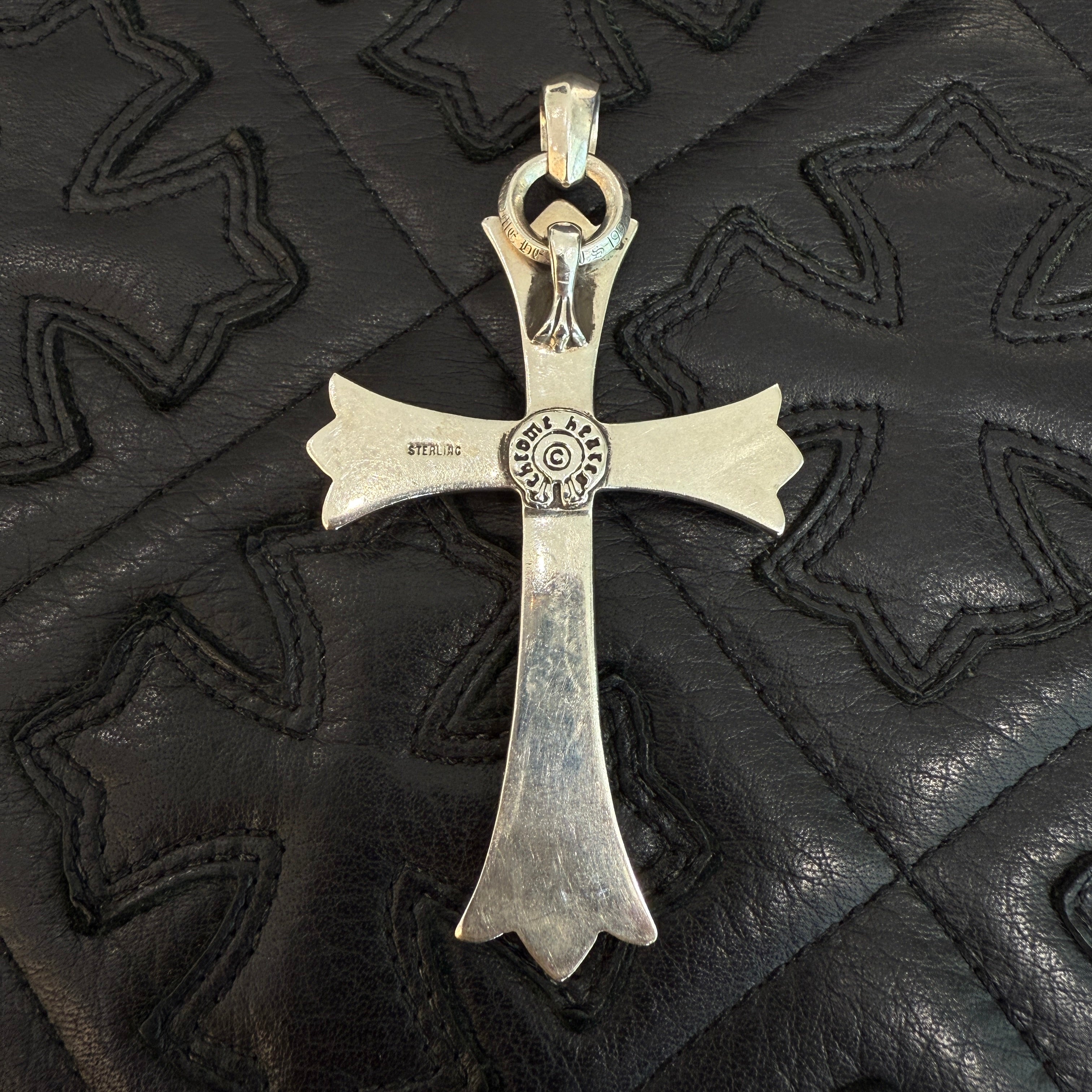 CHROME HEARTS Large Cross With Bail Pendant Top クロムハーツ