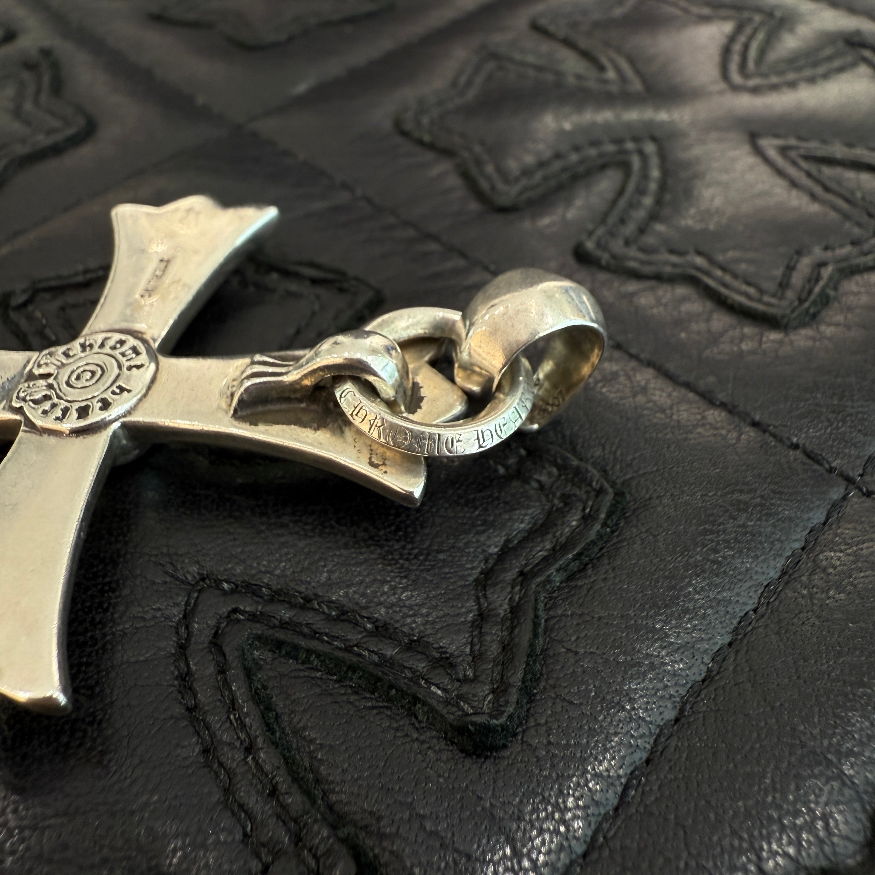 CHROME HEARTS Large Cross With Bail Pendant Top クロムハーツ ラージクロス ウィズ ベイル ペンダントトップ