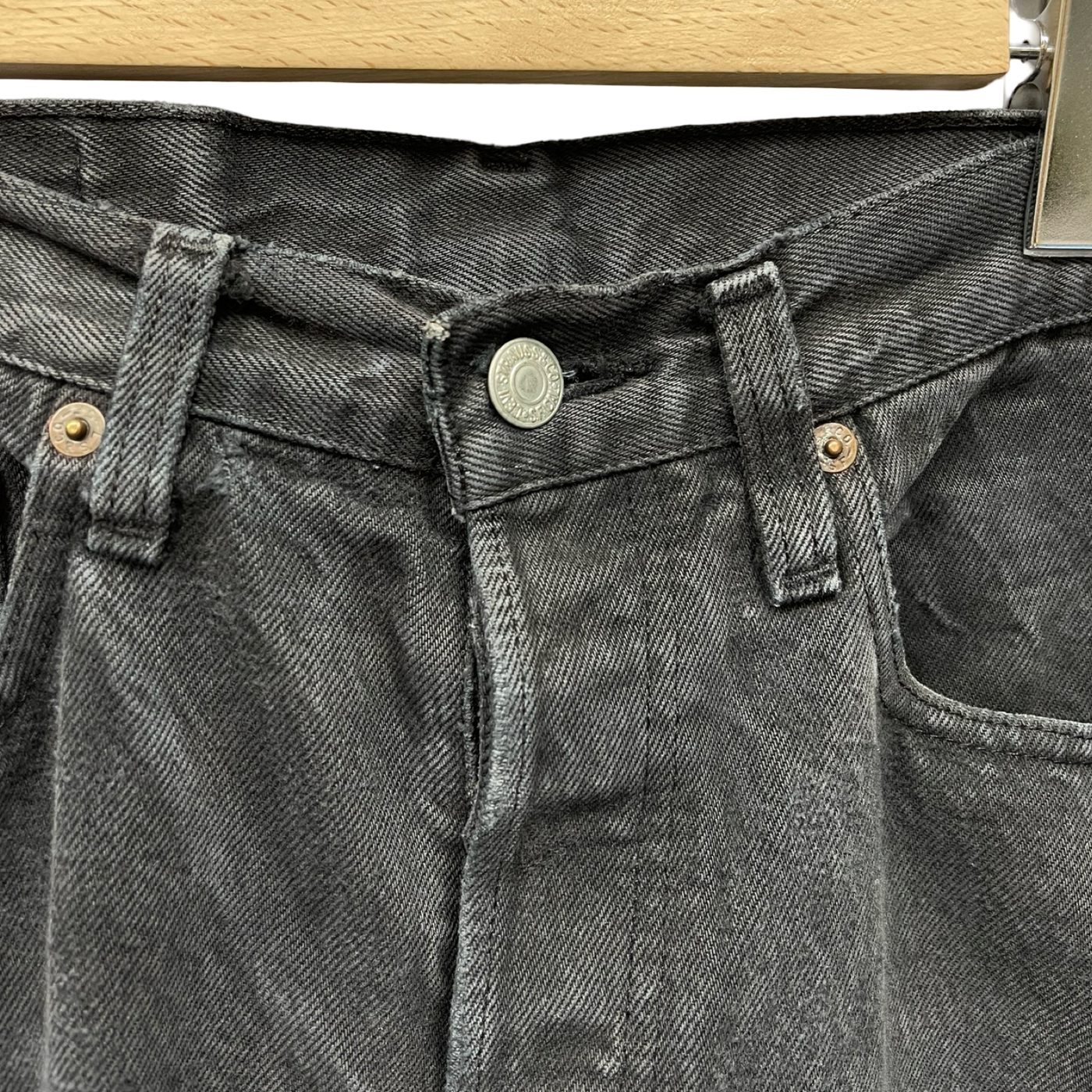 VETEMENTS × Levi's 2017AW Crushed Denim Pants MAH18PA19 Size VETEMENTS × Levi's 2017AW Crushed Denim Pants MAH18PA19 Size