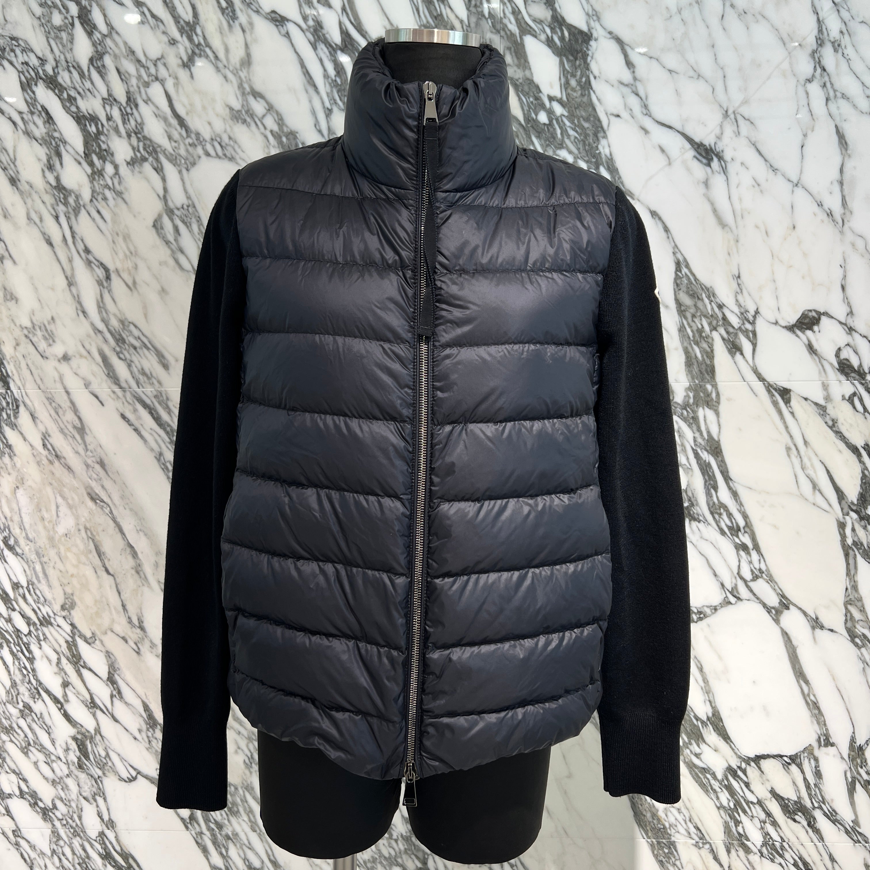 MONCLER　レディース　ニット切り替えダウンジャケット　ネイビーSサイズ MONCLER レディース ニット切り替えダウンジャケット ネイビーS