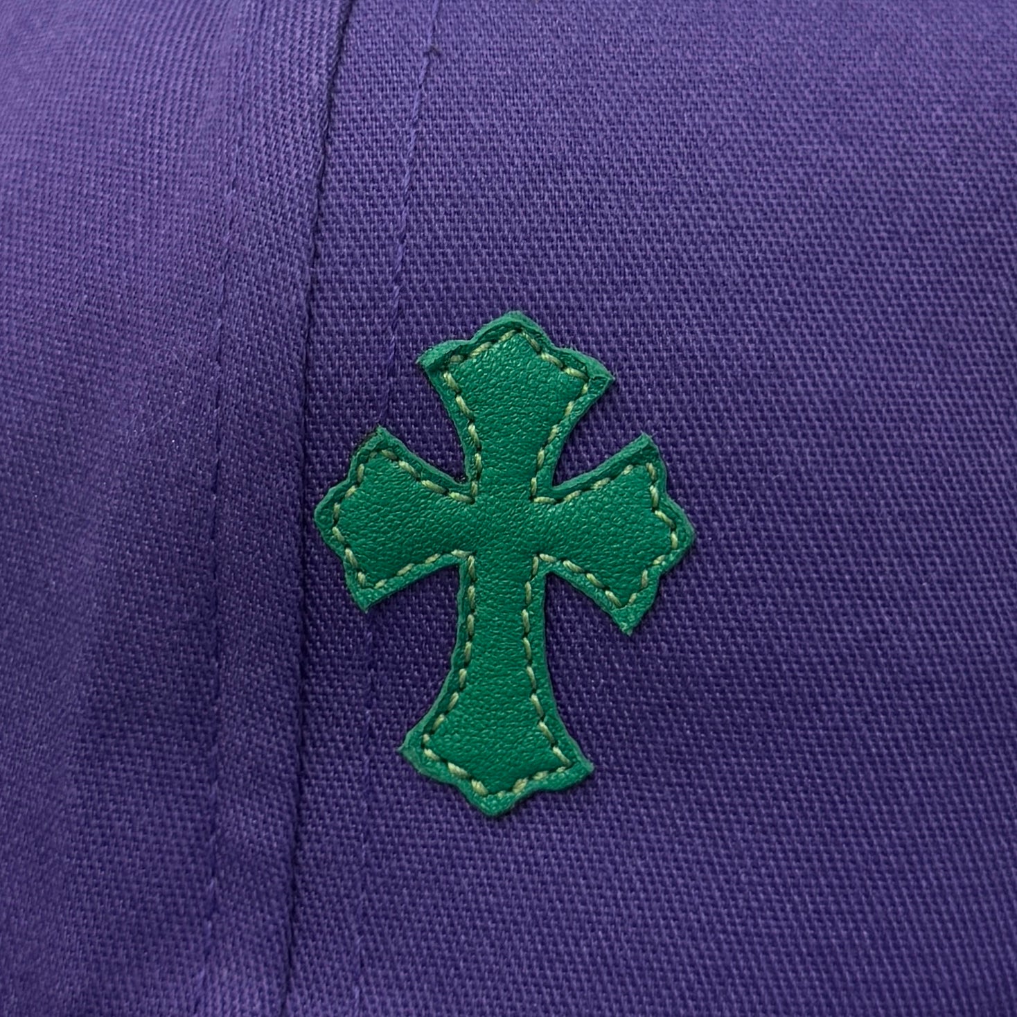 CHROME HEARTS Cemetery Cross Patch Trucker Cap ONE SIZE（51-61