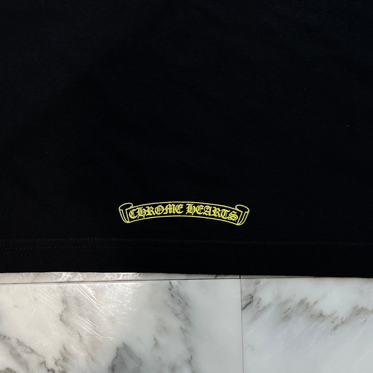 CHROME HEARTS Old English Yellow Neck Logo Short Sleeve Tee Size XL クロムハーツ オールドイングリッシュ イエローネックロゴ ショートスリーブ Tシャツ サイズXL