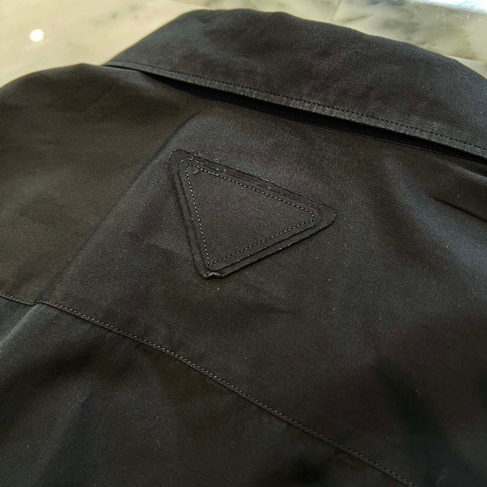 PRADA 2023SS FLOWER SHADOW Print Triangle Logo Patch Cotton Shirt Size XS プラダ フラワーシャドウ プリント トライアングルロゴ パッチ コットンシャツ サイズXS