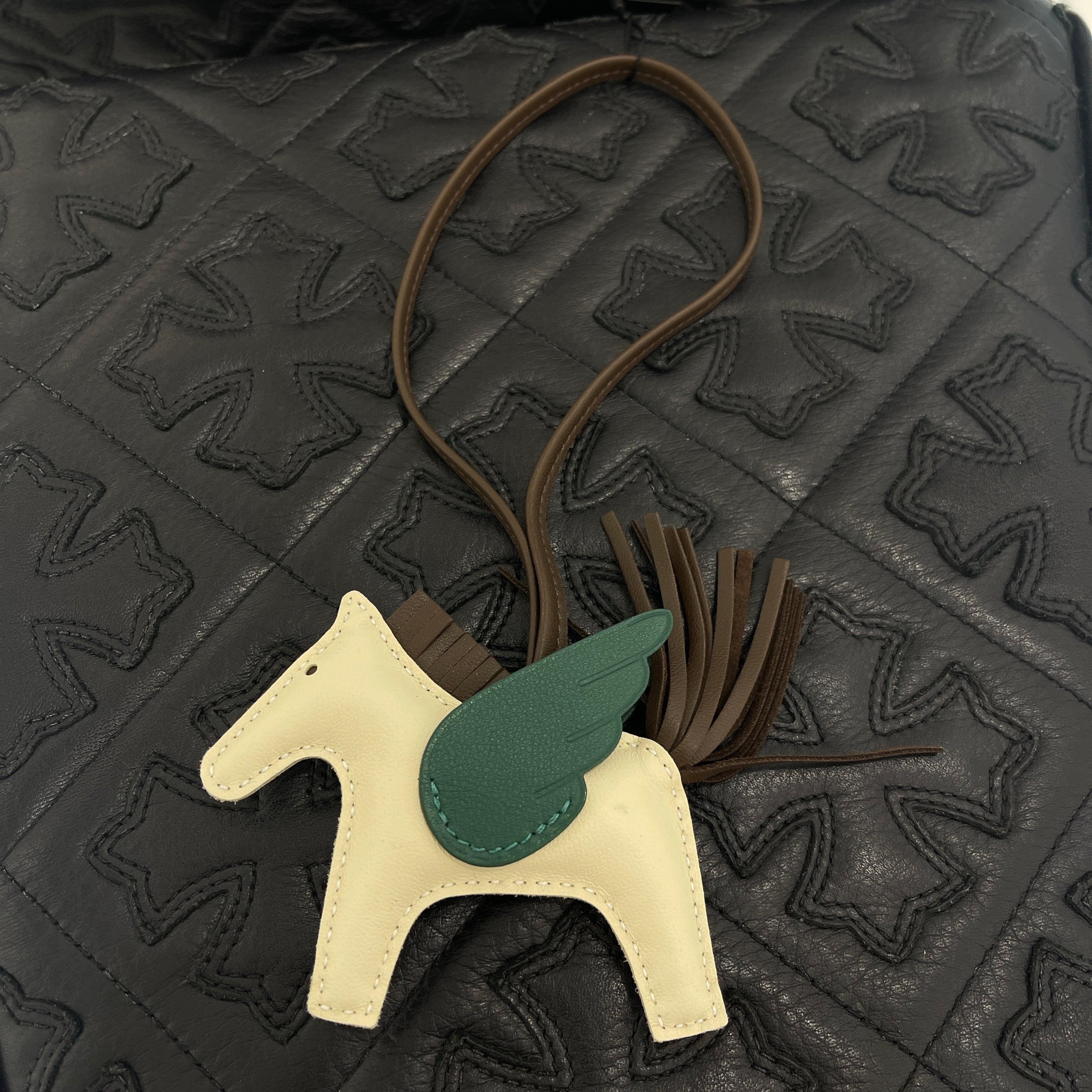 HERMES Rodeo Pegasus PM Charm W刻印 エルメス ロデオ ペガサス PM チャーム