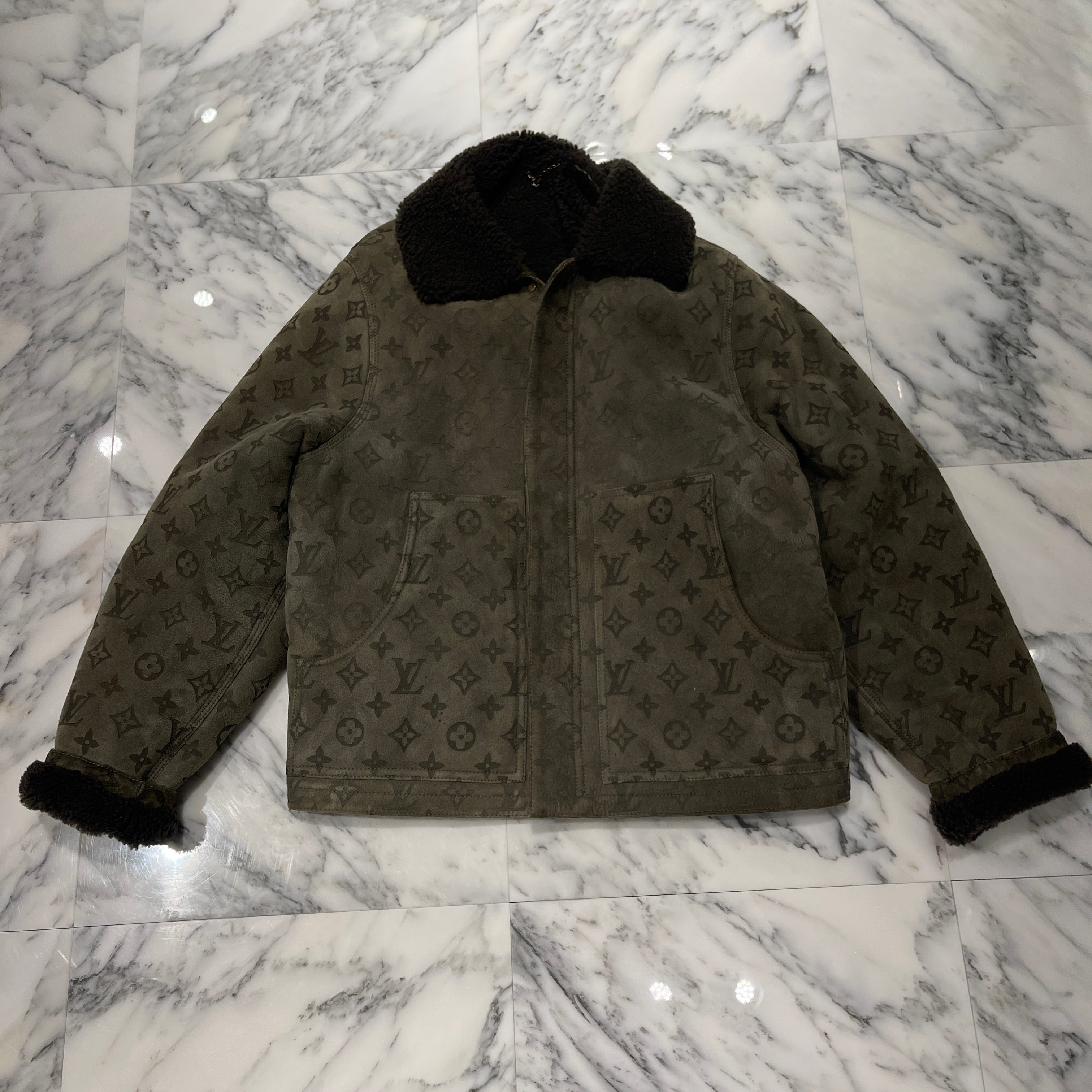 LOUIS VUITTON 2022SS LVSE Embossed Monogram Shearling Jacket 1A9K3H Size 48 ルイヴィトン エンボスモノグラム シアリング ジャケット サイズ48