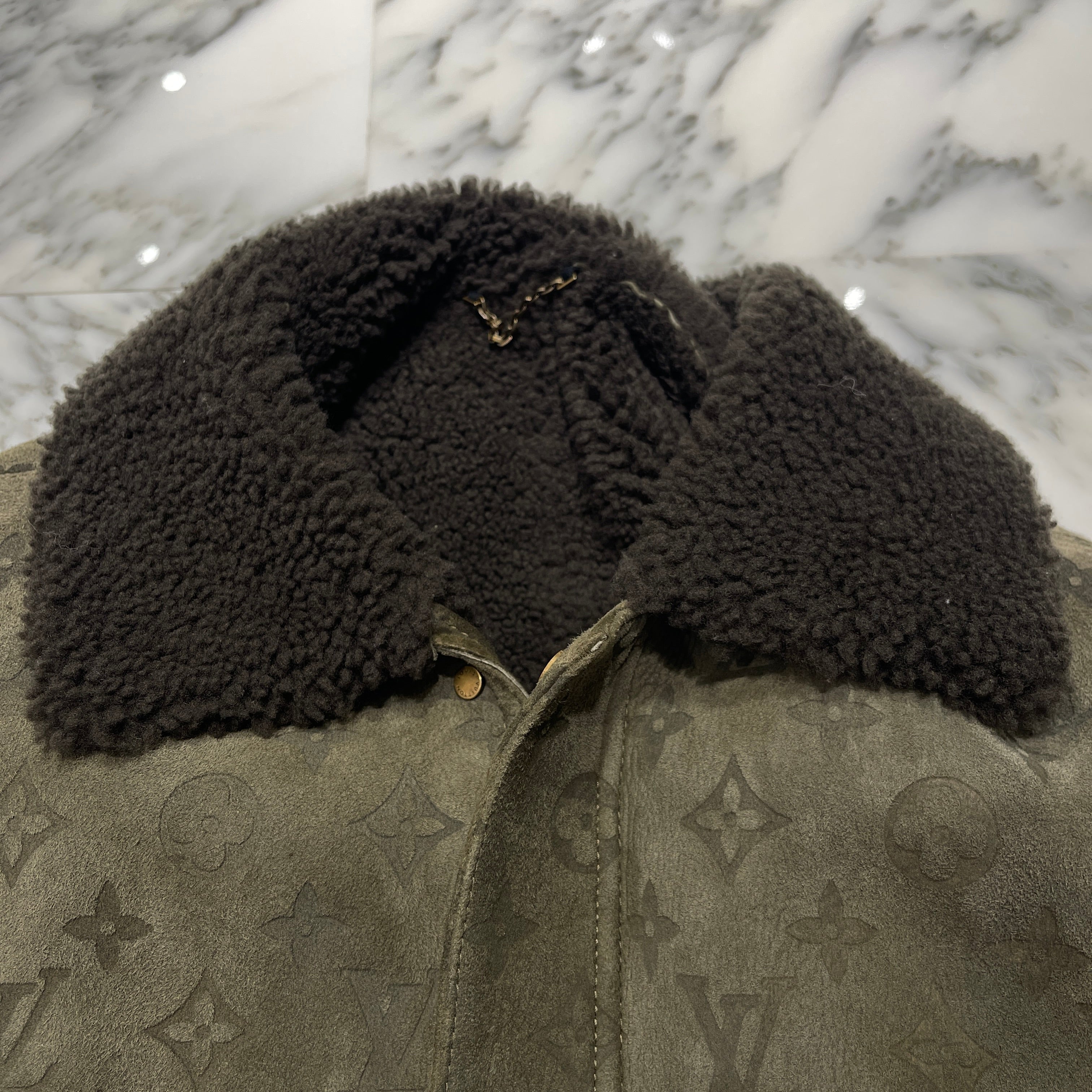 LOUIS VUITTON 2022SS LVSE Embossed Monogram Shearling Jacket 1A9K3H Size 48 ルイヴィトン エンボスモノグラム シアリング ジャケット サイズ48