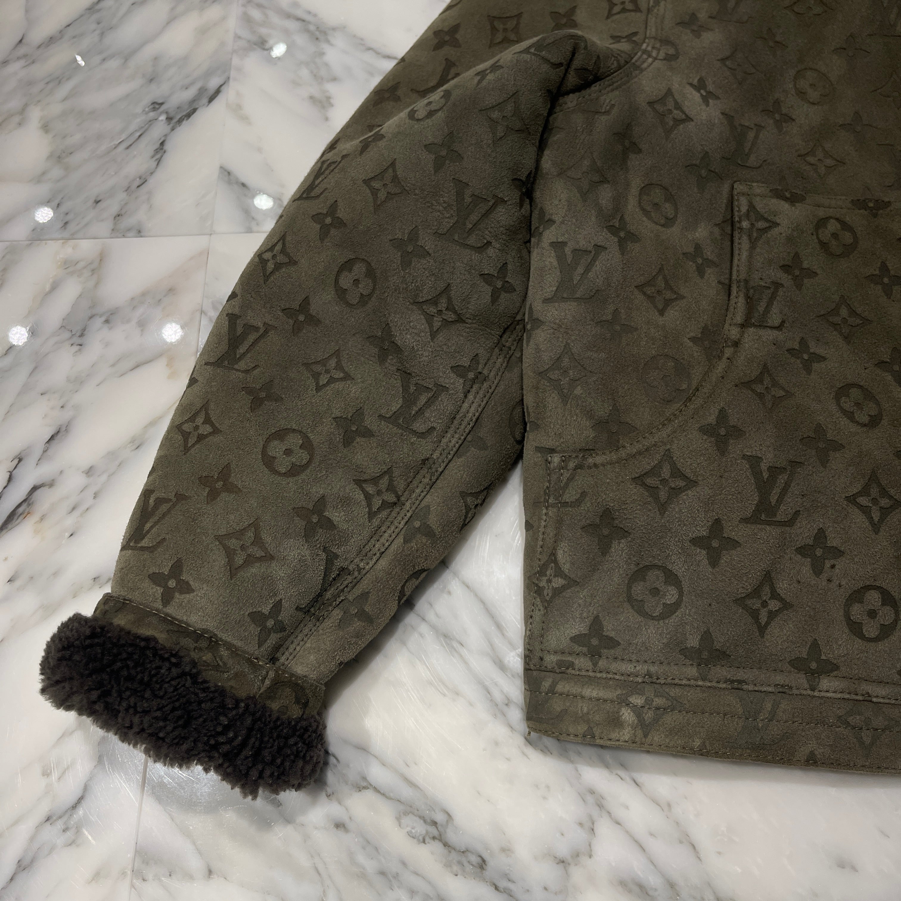 LOUIS VUITTON 2022SS LVSE Embossed Monogram Shearling Jacket 1A9K3H Size 48 ルイヴィトン エンボスモノグラム シアリング ジャケット サイズ48