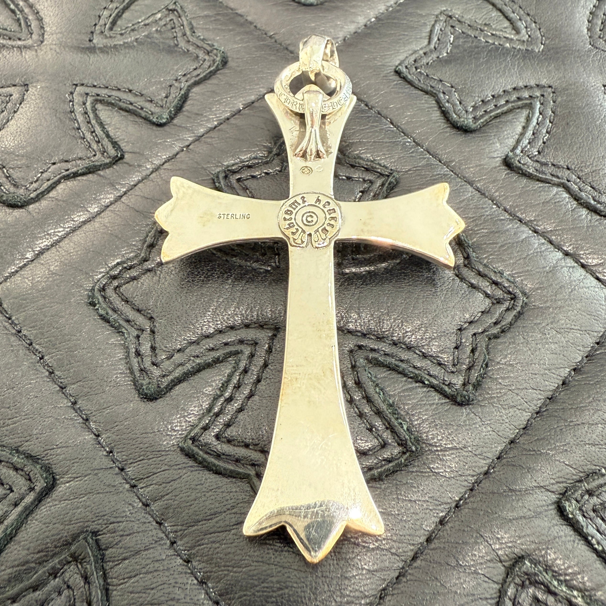 CHROME HEARTS Large Cross With Bail Pendant Top クロムハーツ ラージクロス ウィズ ベイル ペンダントトップ