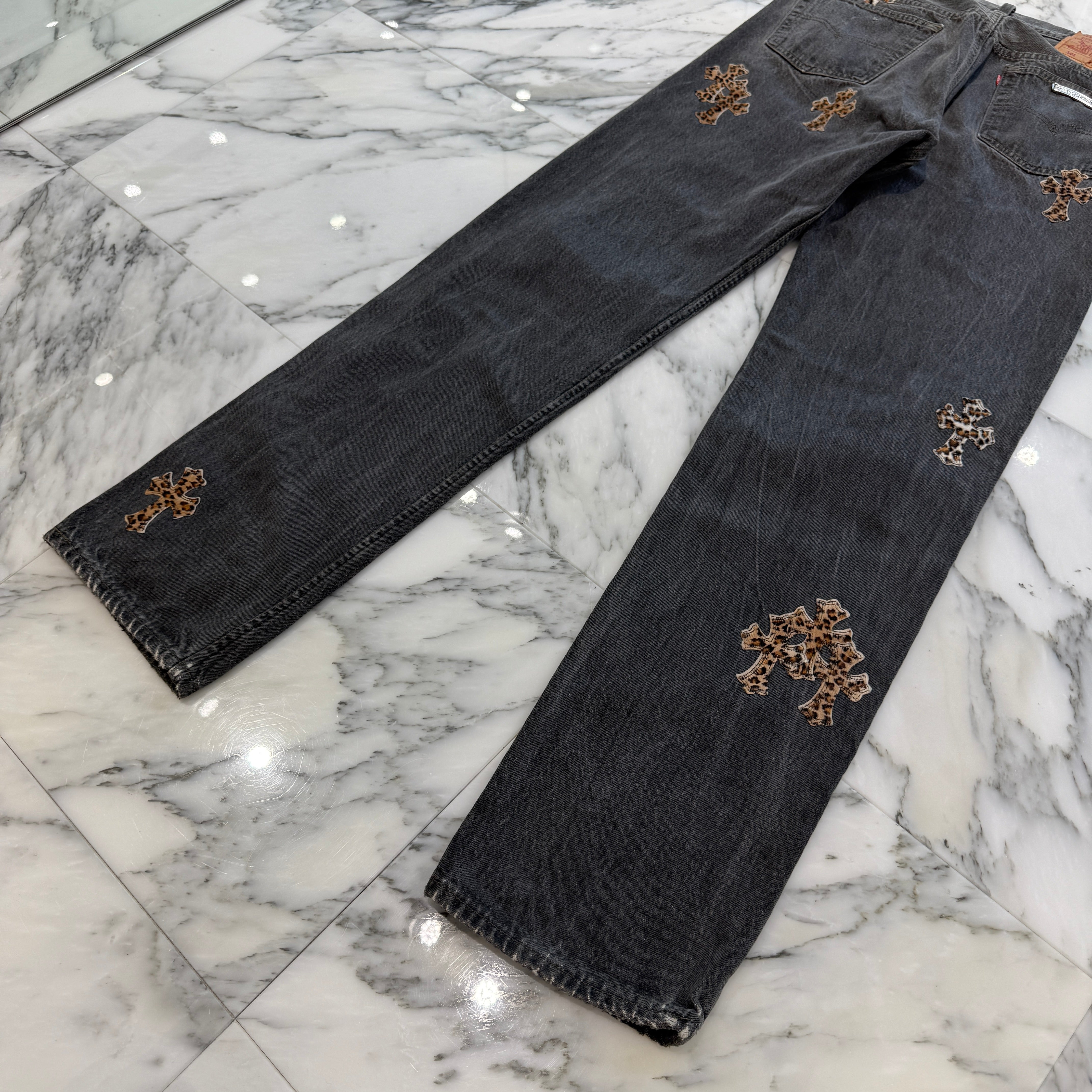 CHROME HEARTS × Levi's 501 VNTG Leopard Harako Leather Cross Patch Denim Pants Size 30 クロムハーツ × リーバイス 501 ヴィンテージ レオパード ハラコレザークロスパッチ デニムパンツ サイズ30