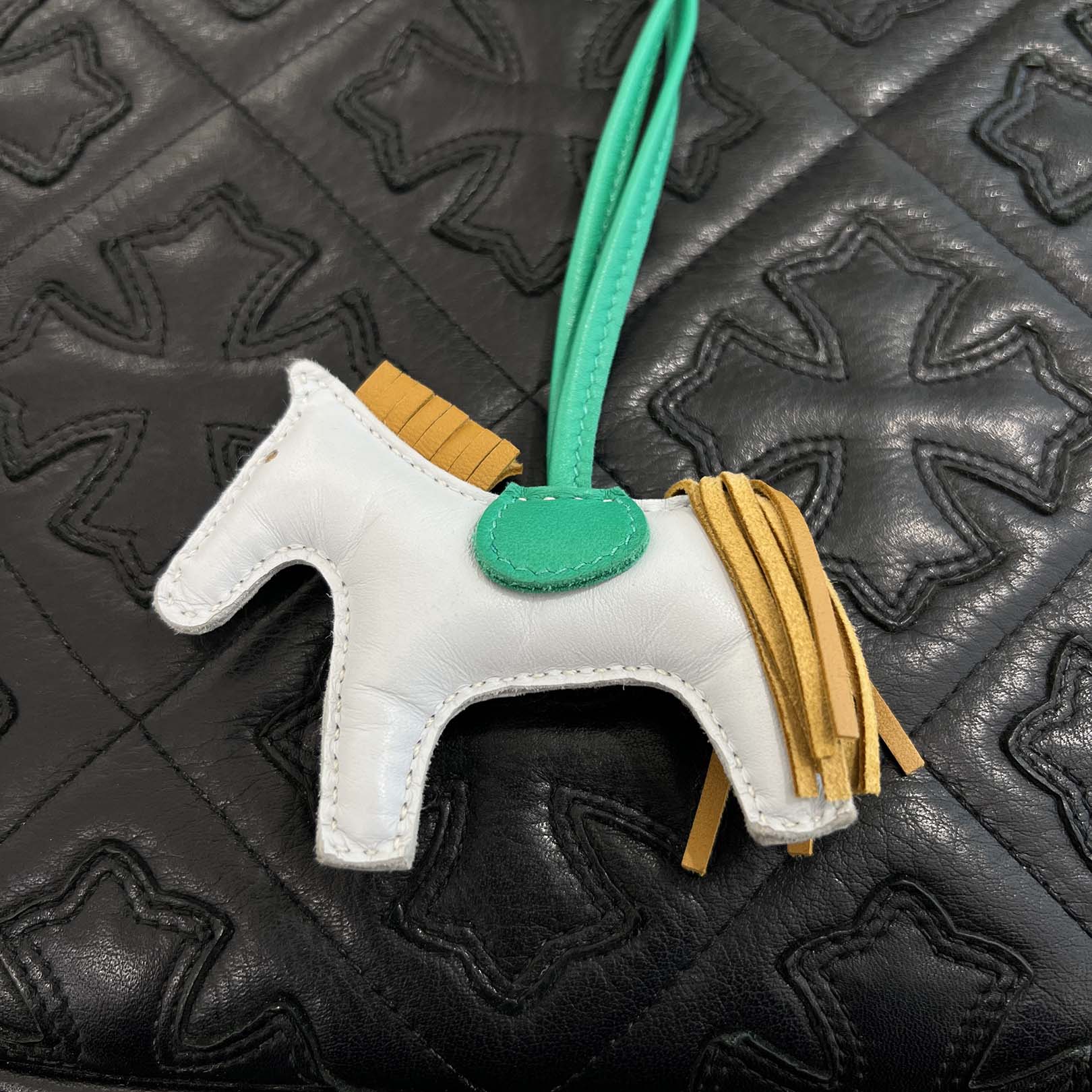 HERMES Rodeo PM Charm Z刻印 エルメス ロデオ PM チャーム – MEMENTOS