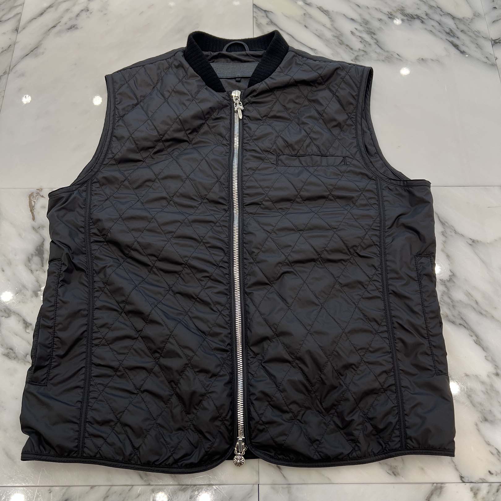 本物 CHROME HEARTS クロムハーツ パパ ベスト クロスパッチ CHROME HEARTS Papa Leather Cross Patch Quilting Vest Size L クロム