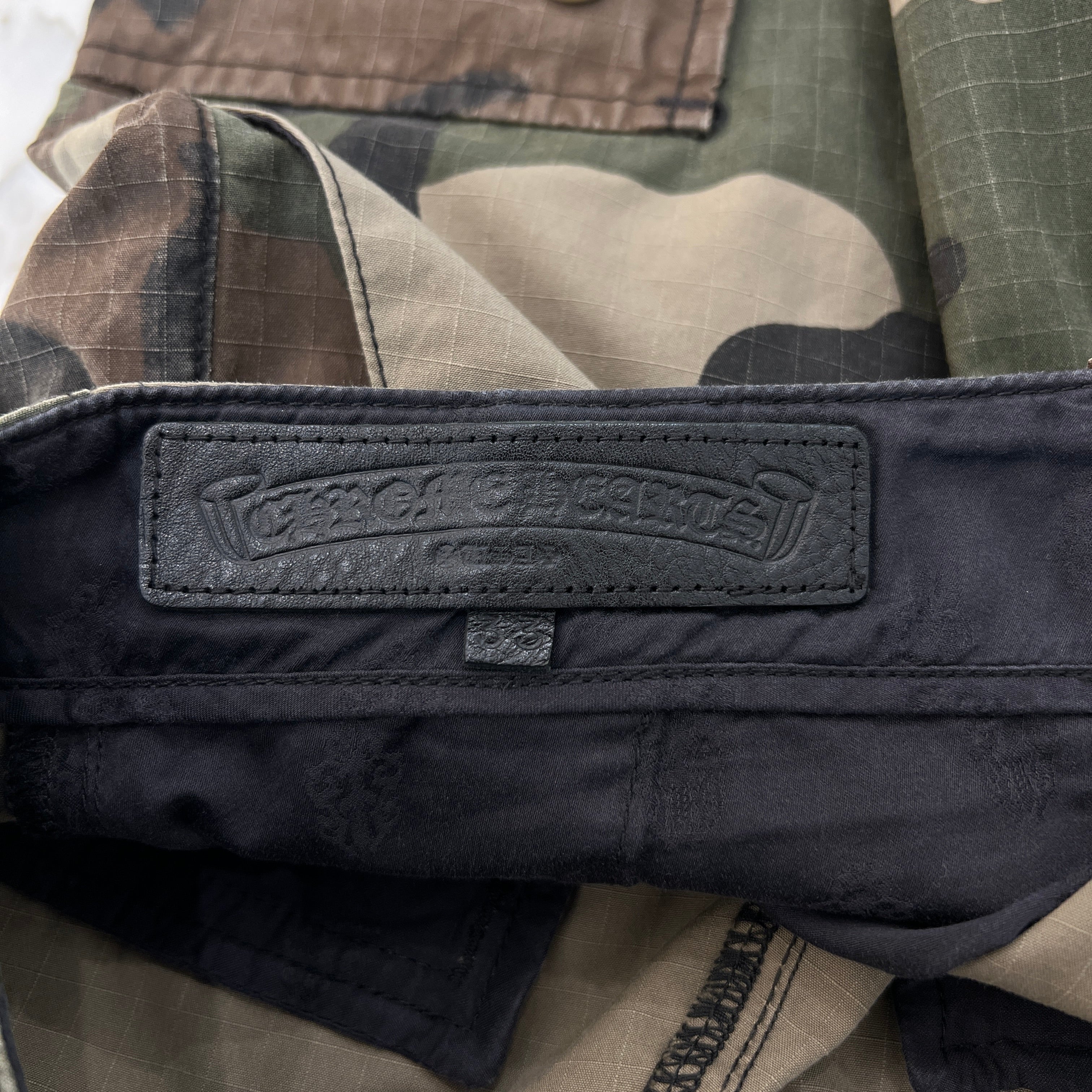 CHROME HEARTS Cross Ball Button Camo Cargo Half Pants Size 33 クロムハーツ クロスボールボタン カモ ハーフパンツ サイズ33