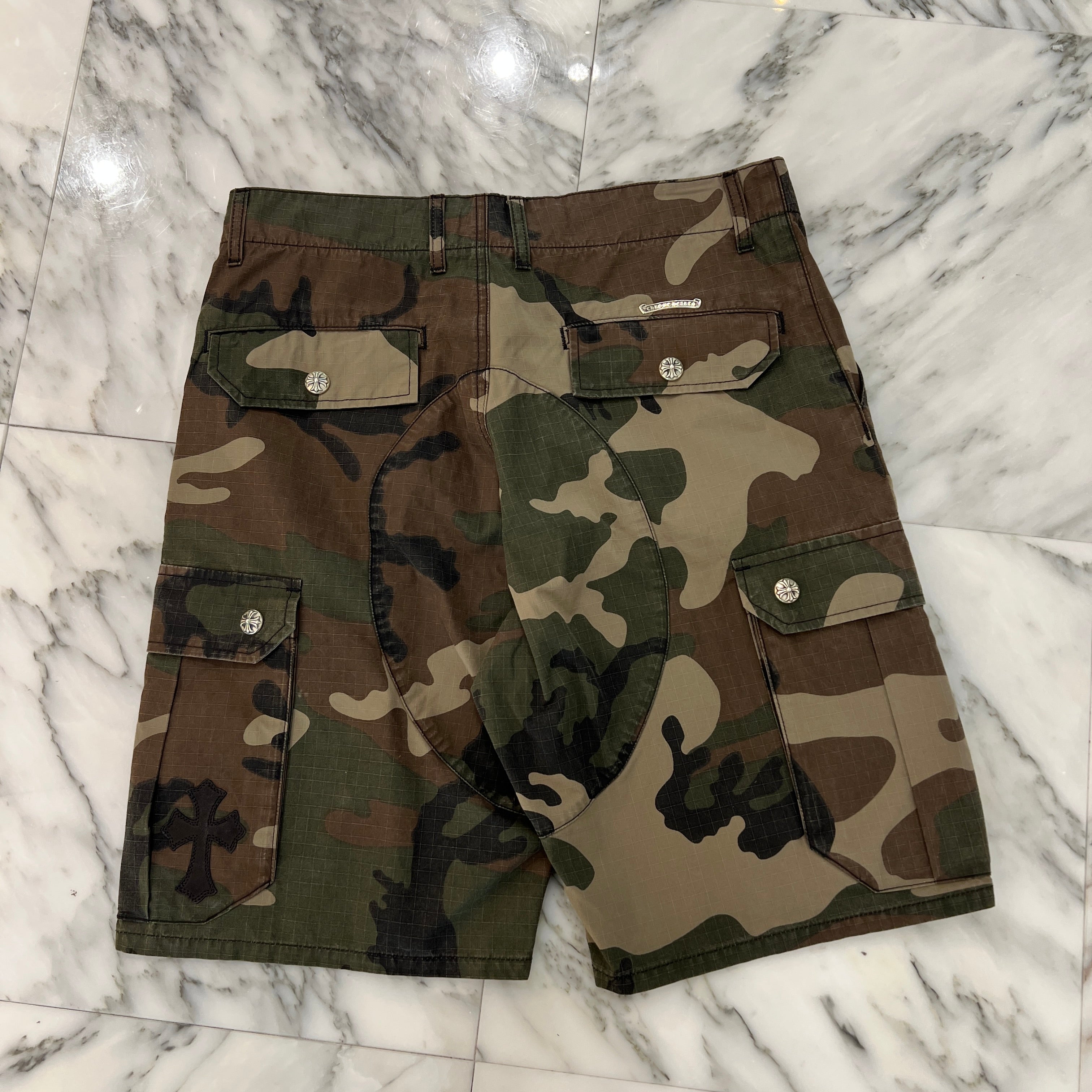 CHROME HEARTS Cross Ball Button Camo Cargo Half Pants Size 33 クロムハーツ クロスボールボタン カモ ハーフパンツ サイズ33