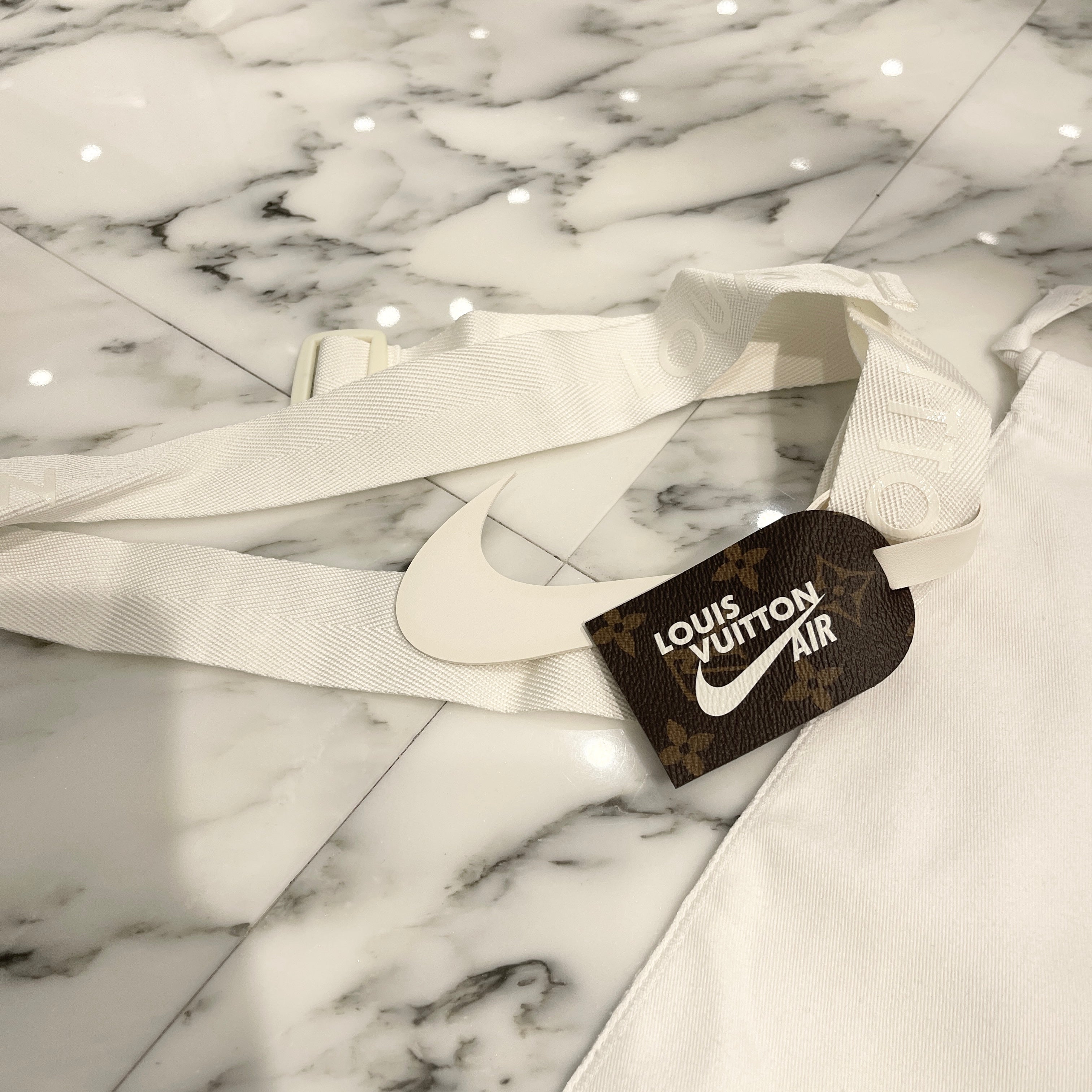 LOUIS VUITTON x NIKE 2022AW Air Force 1 Low by Virgil Abloh "White & Gym Green" Size US8 (26cm) ルイヴィトン×ナイキ エアーフォース1 ロー バイ ヴァージル・アブロー "ホワイト & ジム グリーン" サイズUS8 (26cm)