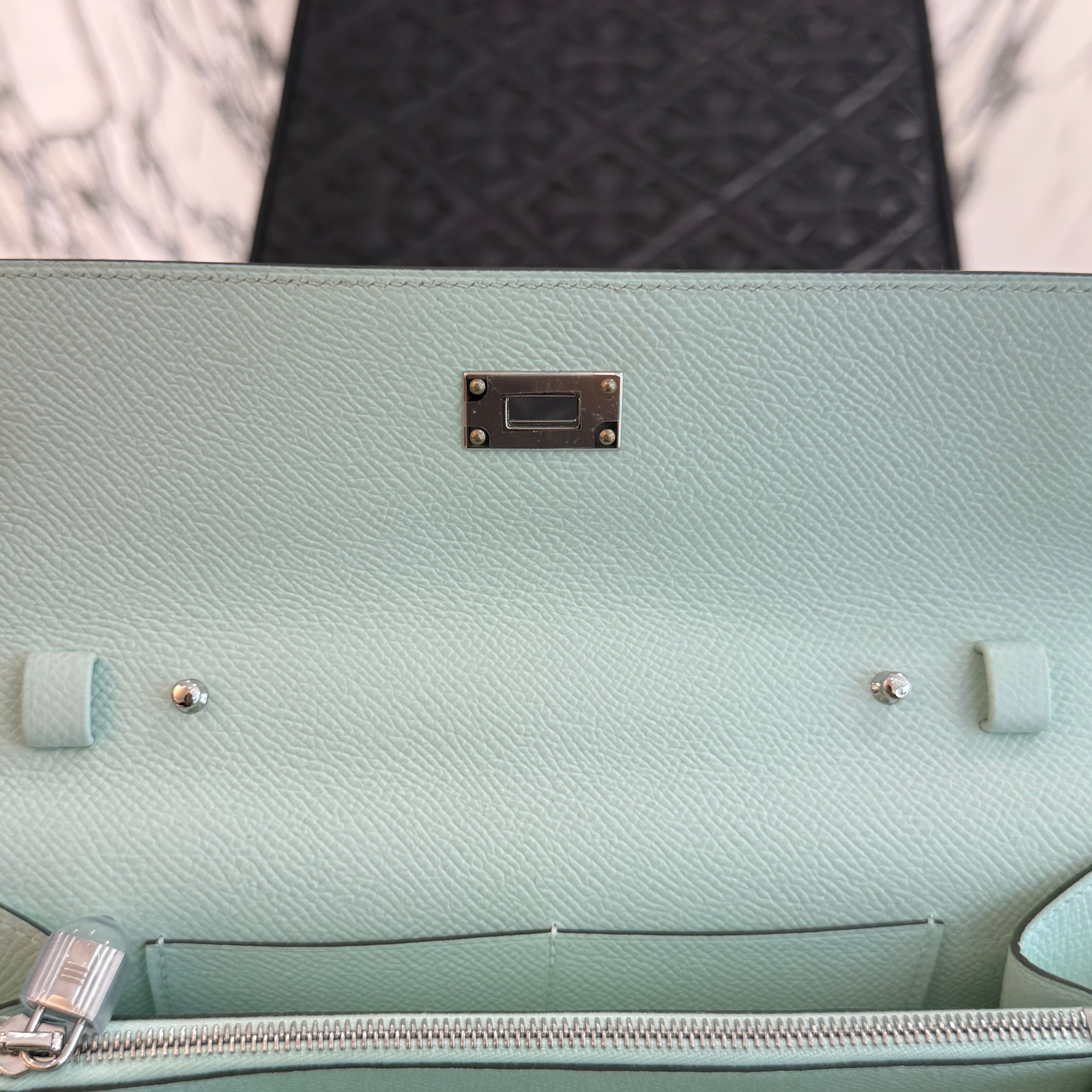 HERMES Kelly Wallet Long To Go "Vert Fizz" Leather Shoulder Bag K刻印 エルメス ケリー ウォレット ロングトゥゴー "ヴェールフィズ" レザーショルダーバッグ K刻印