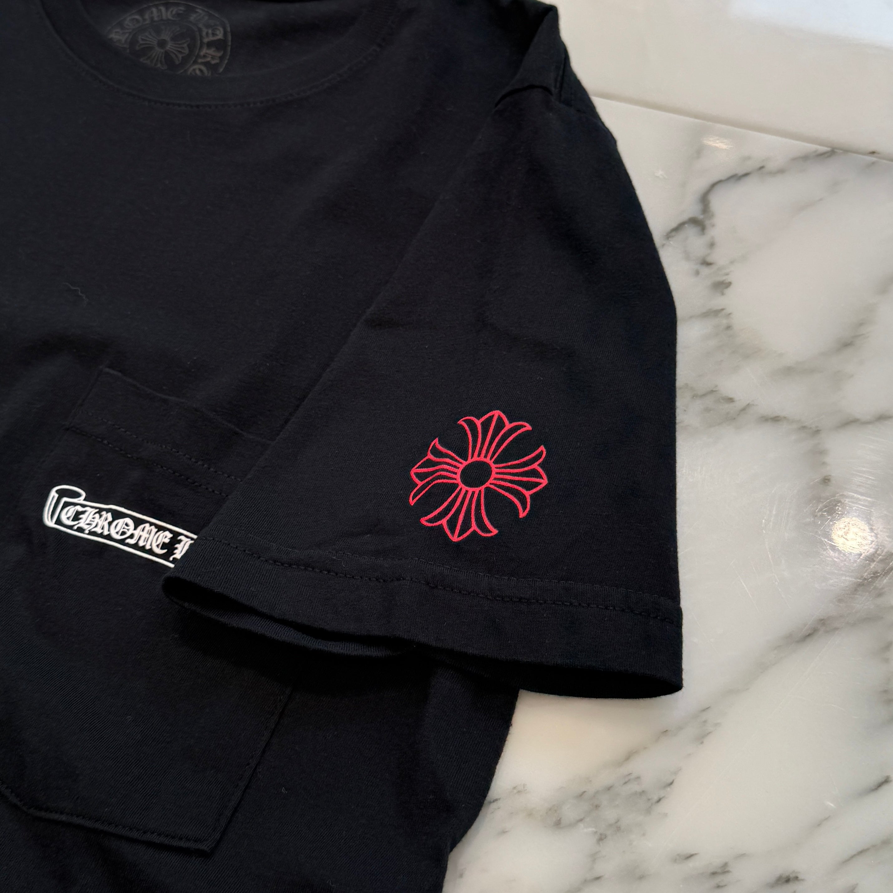 CHROME HEARTS NYC Exclusive Back Scroll Logo Tee Size S クロムハーツ ニューヨーク限定 バックスクロールロゴ Tシャツ サイズS