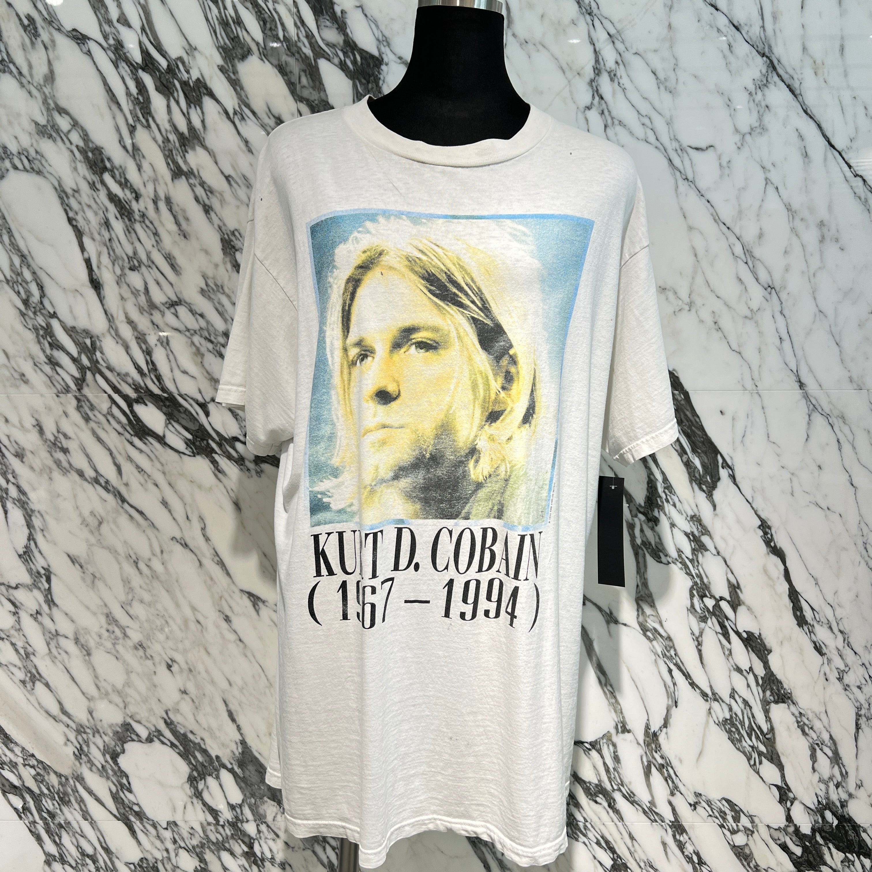 Vintage 90's Nirvana "Kurt Cobain" Memorial 1967-1994 Giant S/S Tee Size XL 90's ニルヴァーナ カートコバーン 追悼 メモリアル 1967-1994 ジャイアント社製 Tシャツ サイズXL