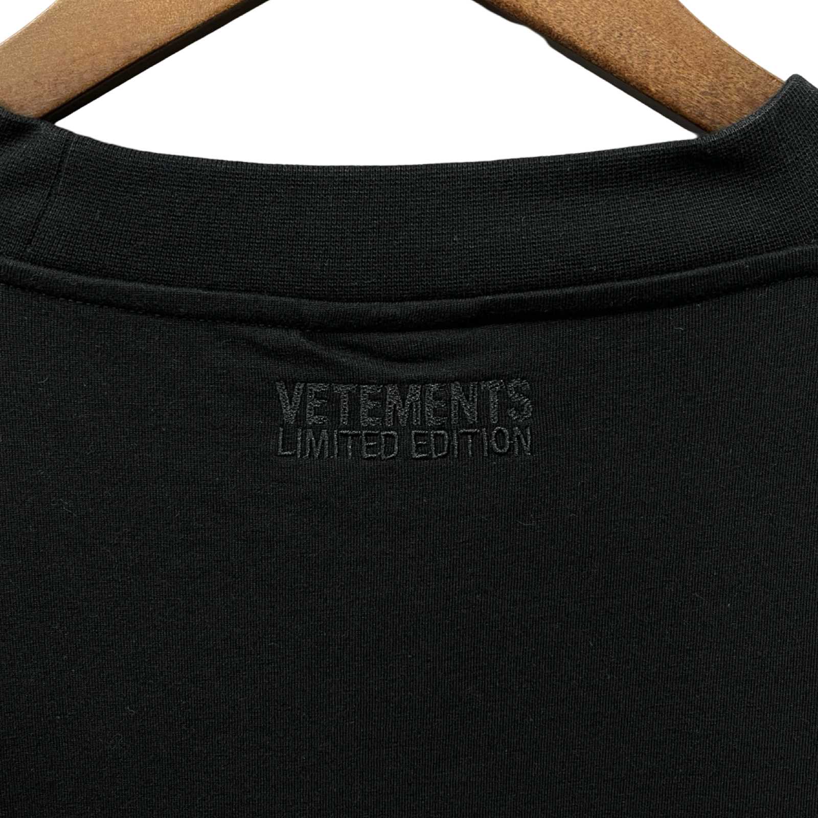 VETEMENTS 2023SS Medium Logo Tee UE63TR820B Size OS
