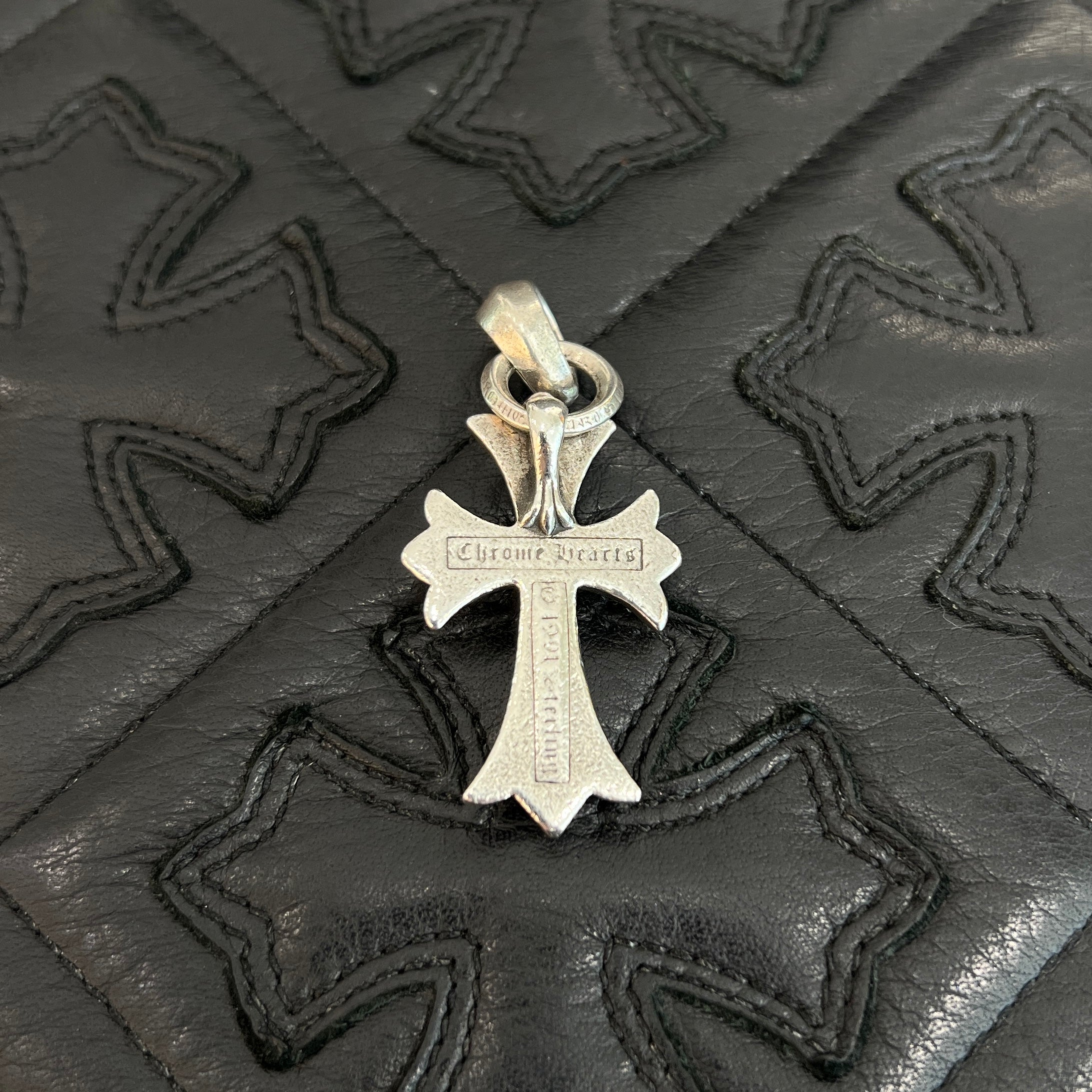 CHROME HEARTS Small CH Cross Pendant With Bail クロムハーツ