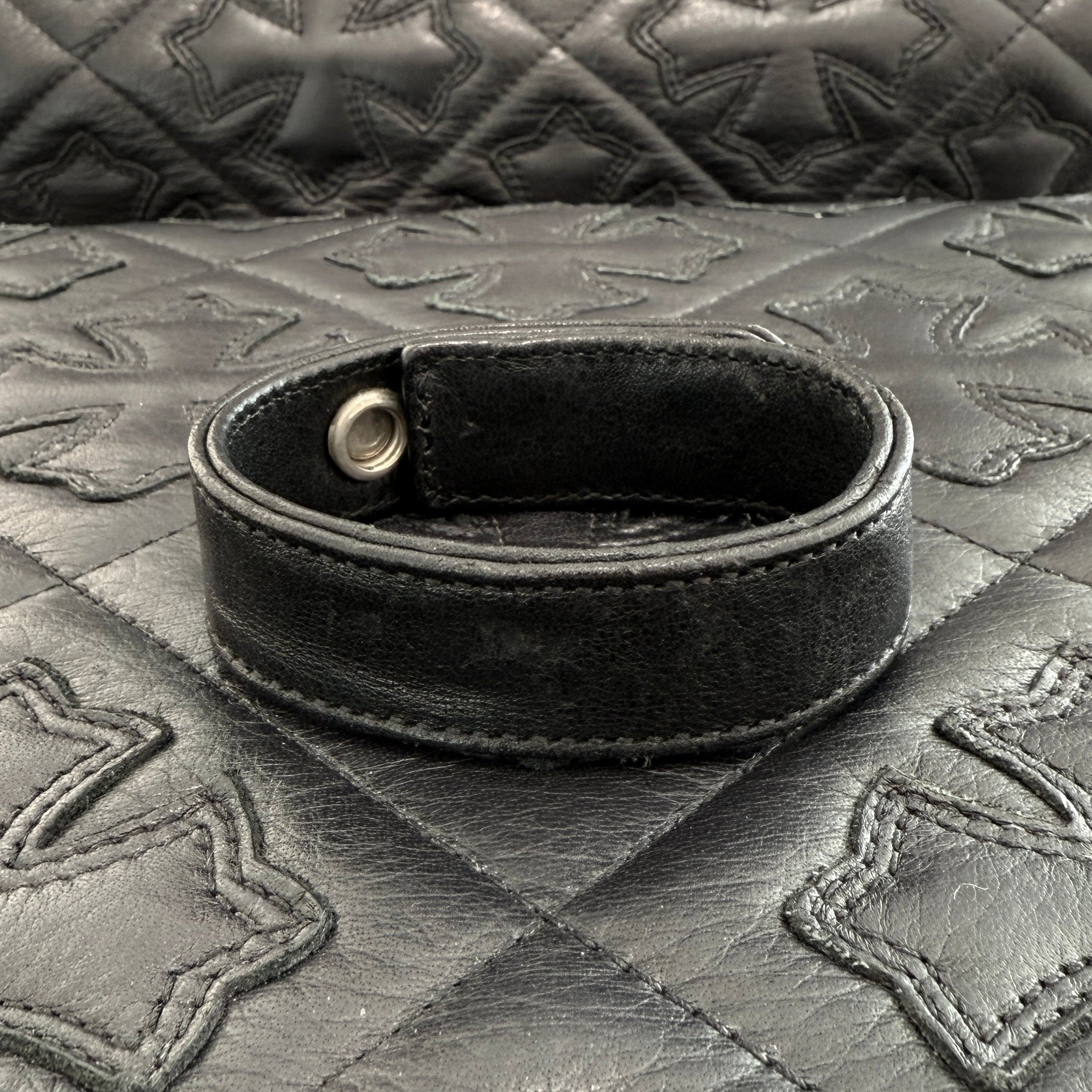 CHROME HEARTS × The Rolling Stones Lip Tong 3BTN 2SNP LEATHER BRACELET クロムハーツ × ザローリングストーンズ リップアンドタン 3ボタン 2スナップ レザーブレスレット