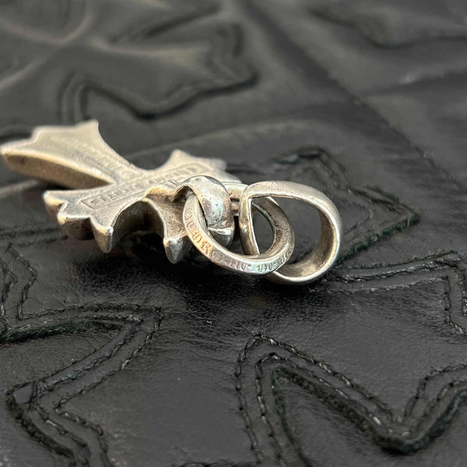 CHROME HEARTS Small CH Cross Pendant With Bail クロムハーツ
