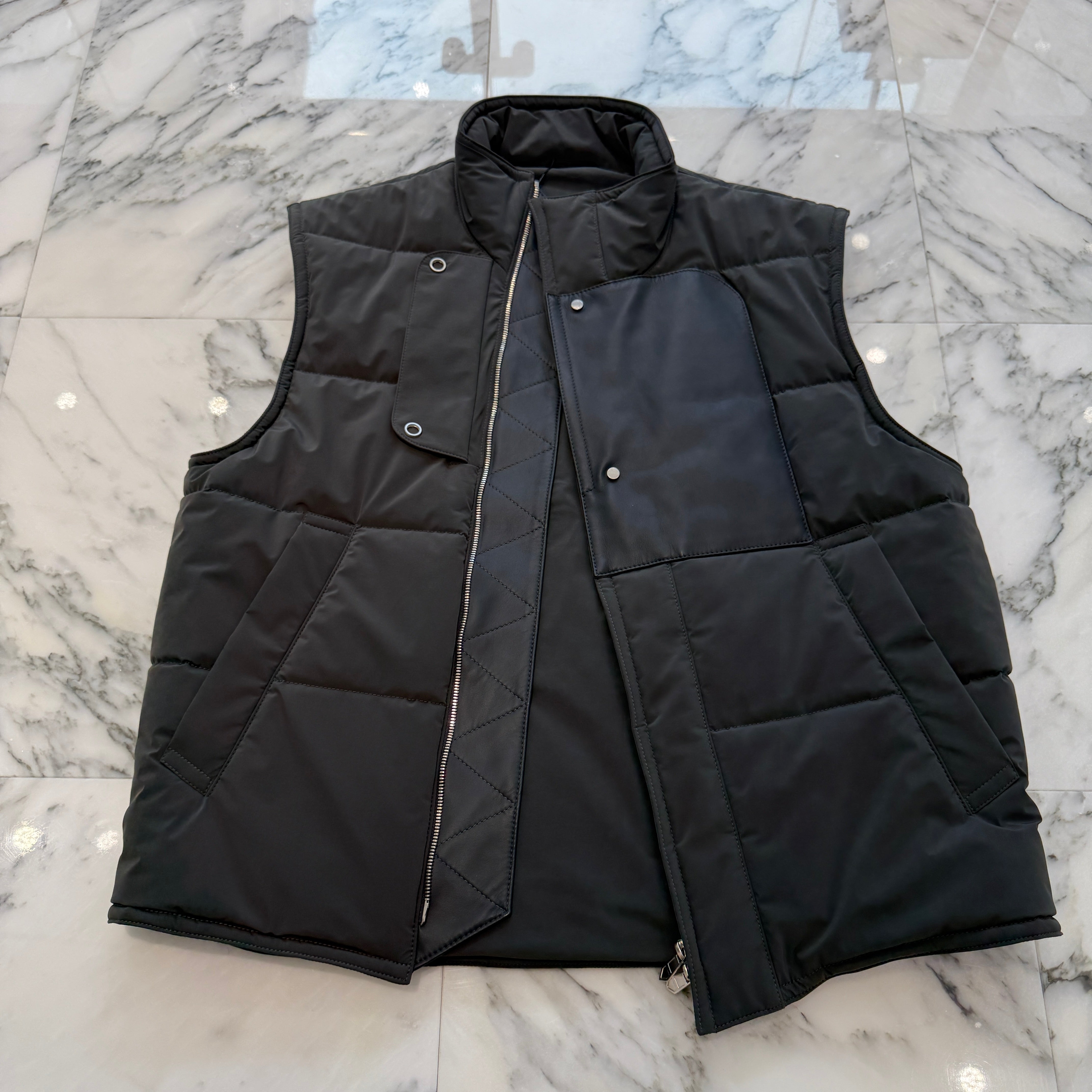 HERMES 2025AW Leather Mix Quilted Vest H462840HK Size 52 エルメス レザーミックス キルティングベスト サイズ52