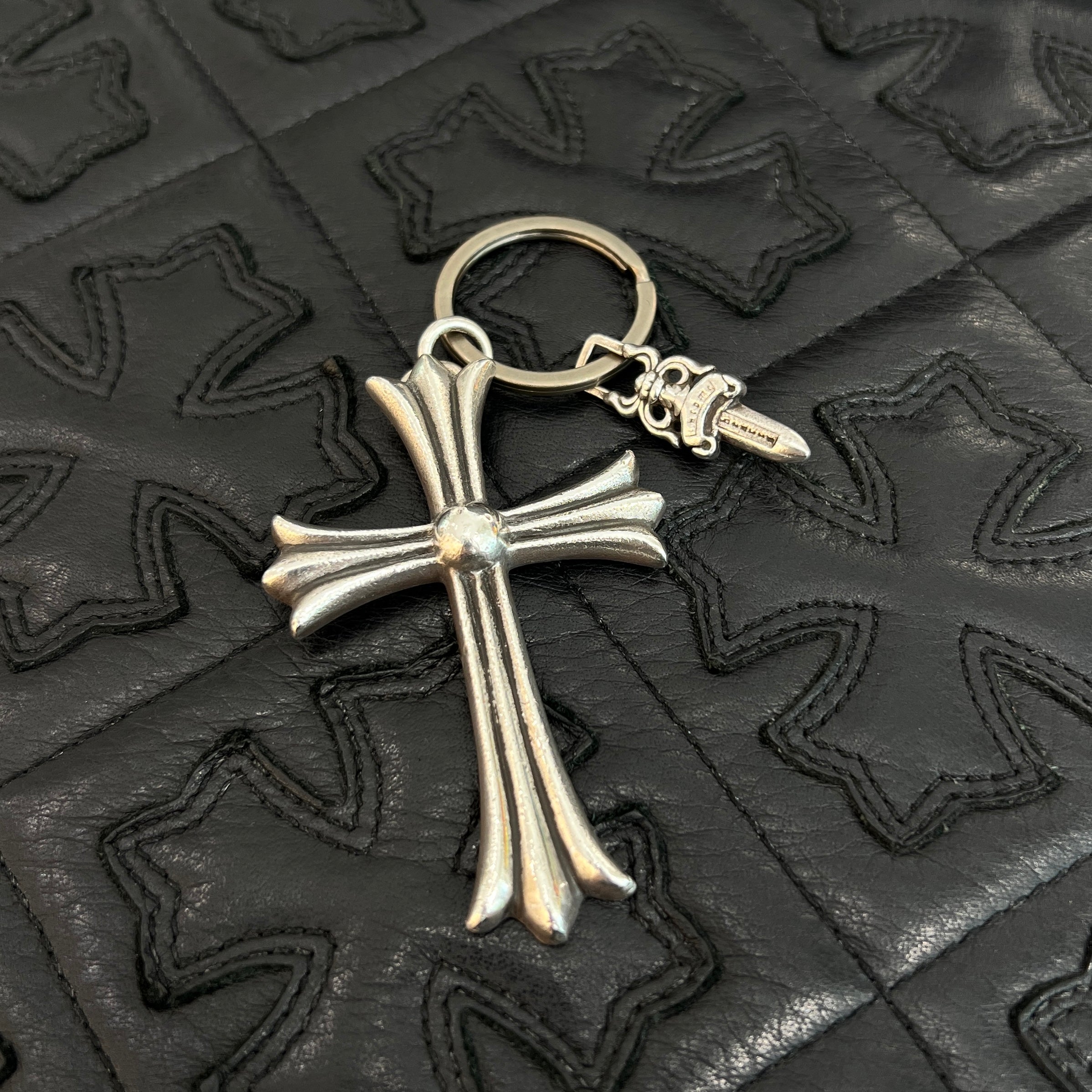 CHROME HEARTS Large CH Cross Key Ring With Dagger クロムハーツ ラージ CHクロス キーリング ウィズ ダガー シルバー925