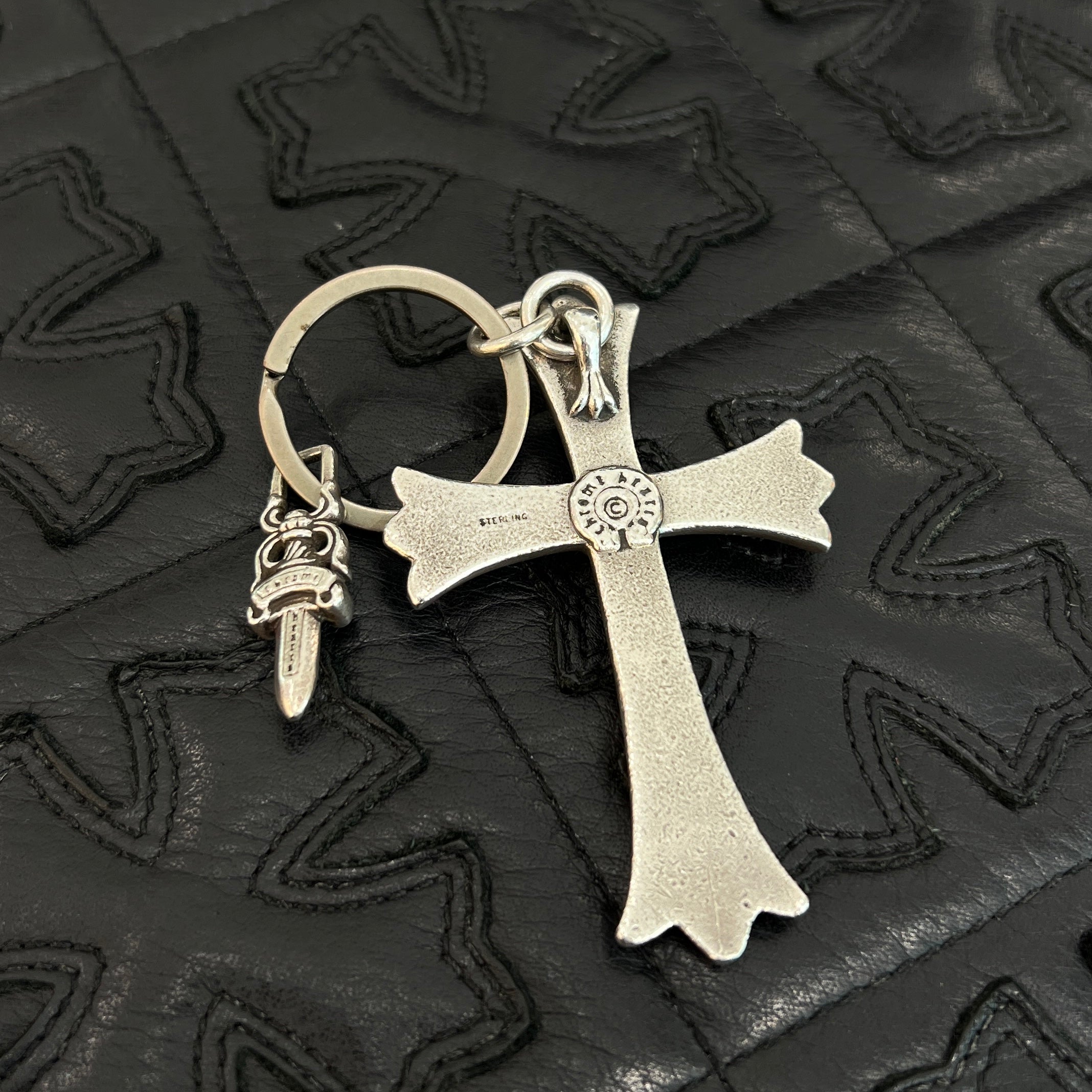 CHROME HEARTS Large CH Cross Key Ring With Dagger クロムハーツ ラージ CHクロス キーリング ウィズ ダガー シルバー925