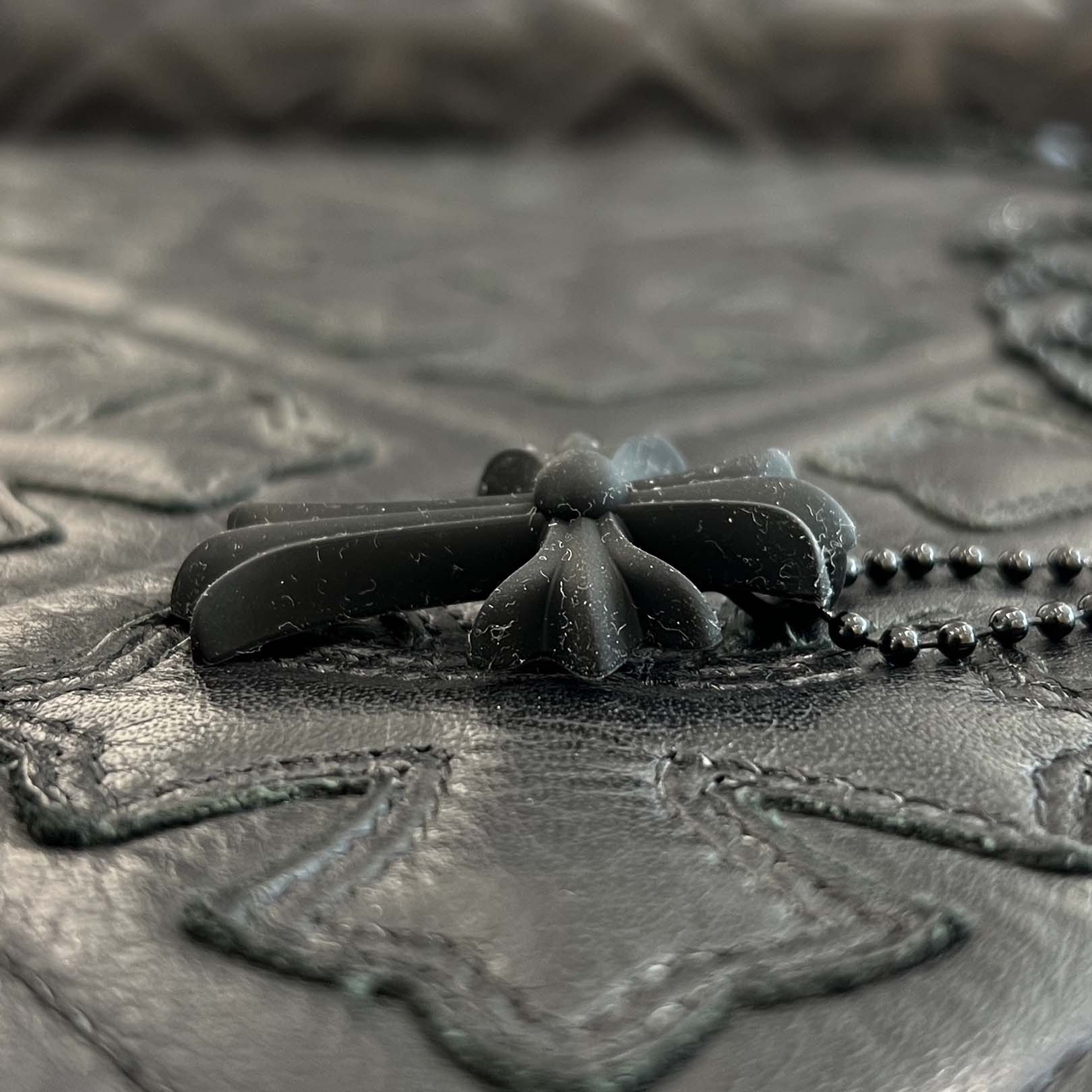 CHROME HEARTS PENDANT CH CRS SML PLSTC クロムハーツ ペンダント CHクロス スモール プラスチック