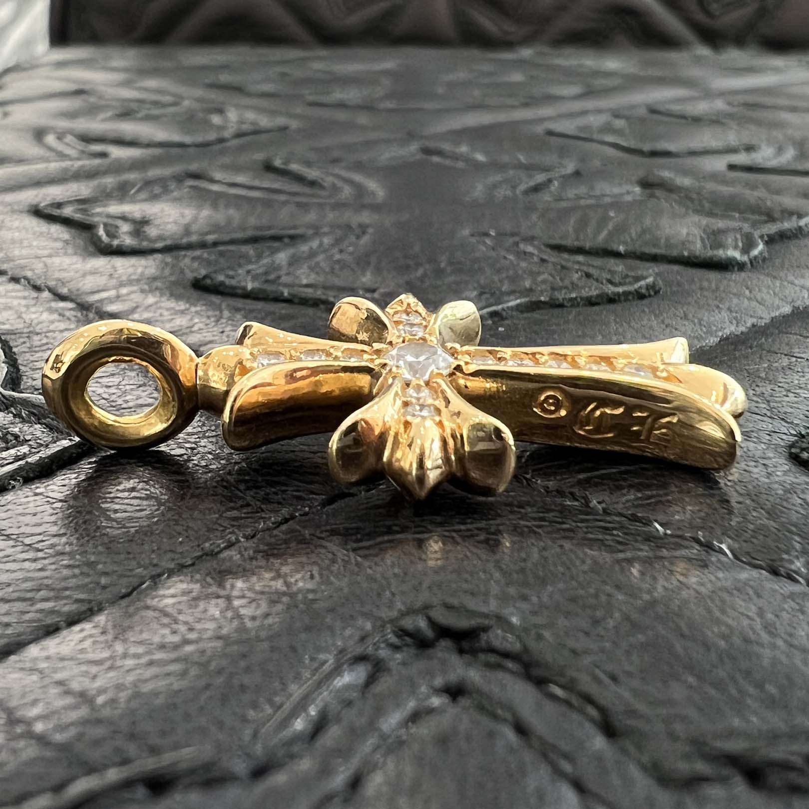 CHROME HEARTS 22K Tiny Fat Cross Pave Diamond Pendant Top クロムハーツ 22K タイニーファットクロス パヴェダイヤモンド ペンダントトップ