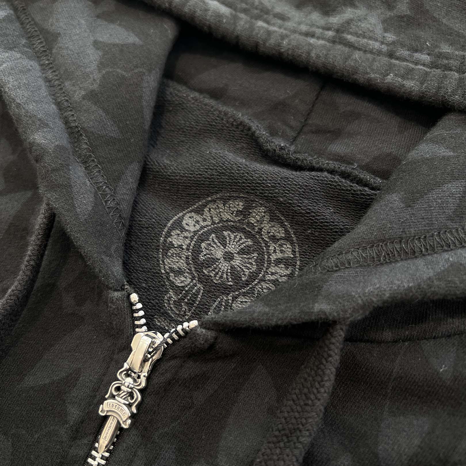 CHROME HEARTS 2024SS Graveyard Cemetery Cross Zip Up Hoodie Size L クロムハーツ グレイブヤード セメタリークロス ジップアップ フーディ 総柄 サイズL