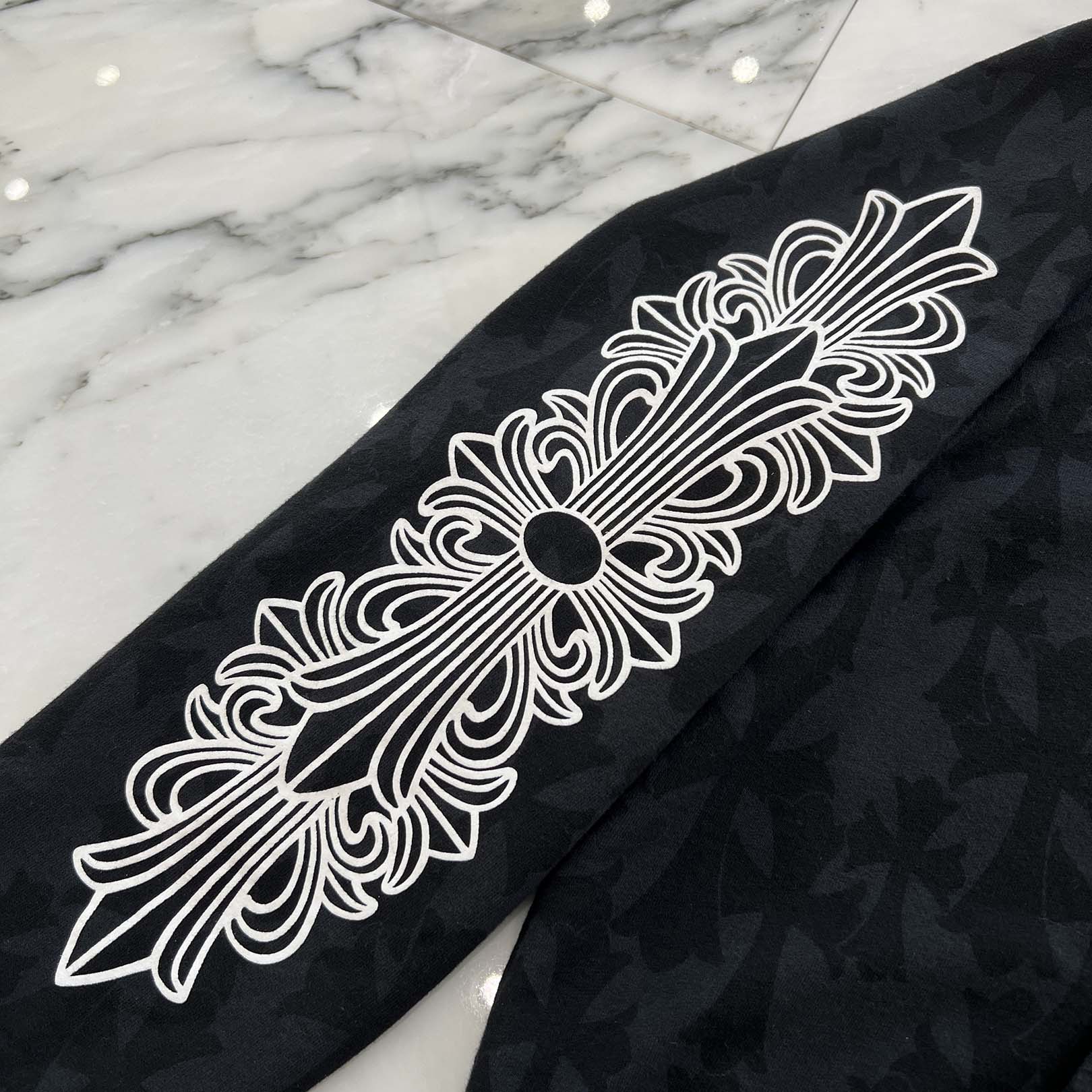 CHROME HEARTS 2024SS Graveyard Cemetery Cross Zip Up Hoodie Size L クロムハーツ グレイブヤード セメタリークロス ジップアップ フーディ 総柄 サイズL