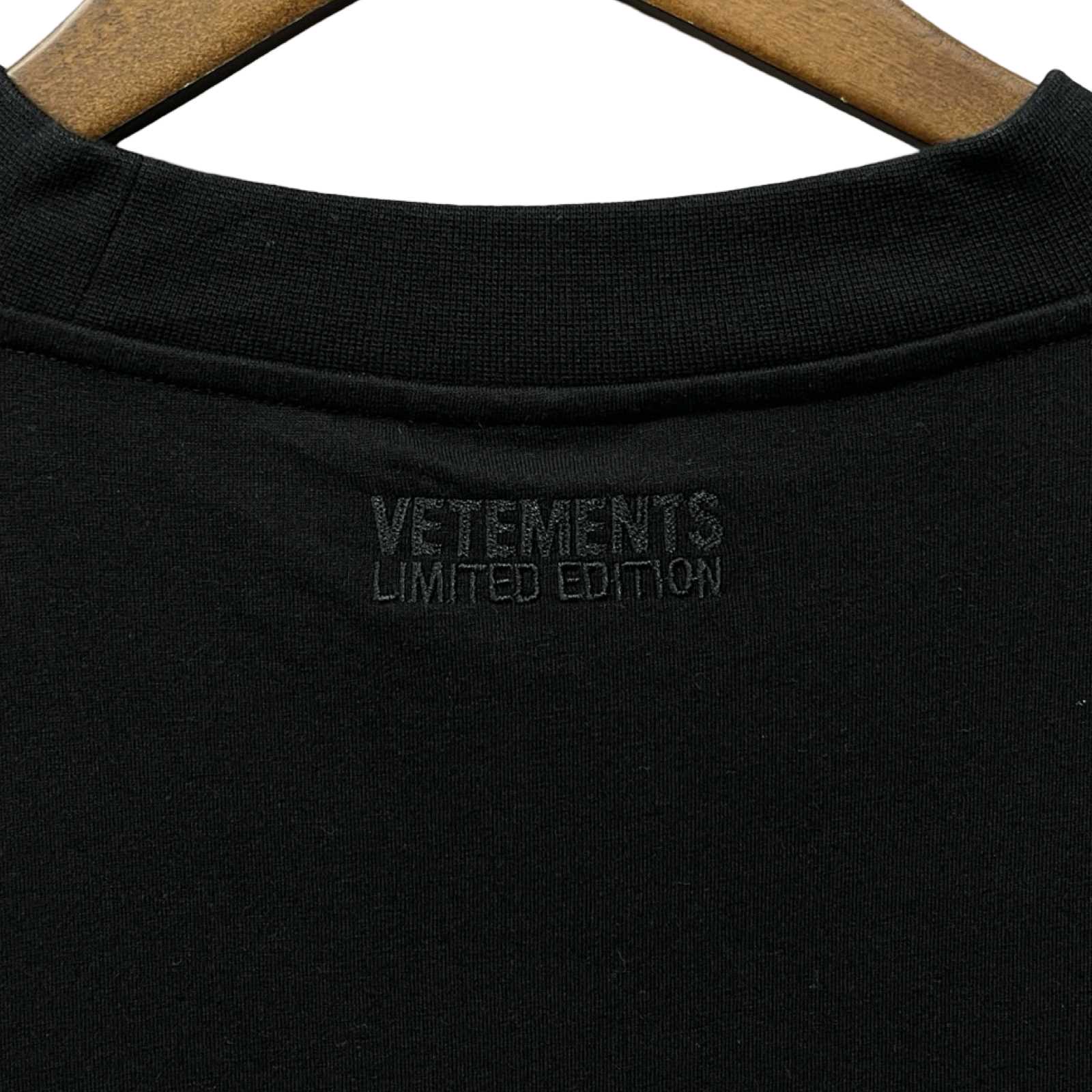 VETEMENTS 2023SS Small Logo Tee UE63TR800B Size OS