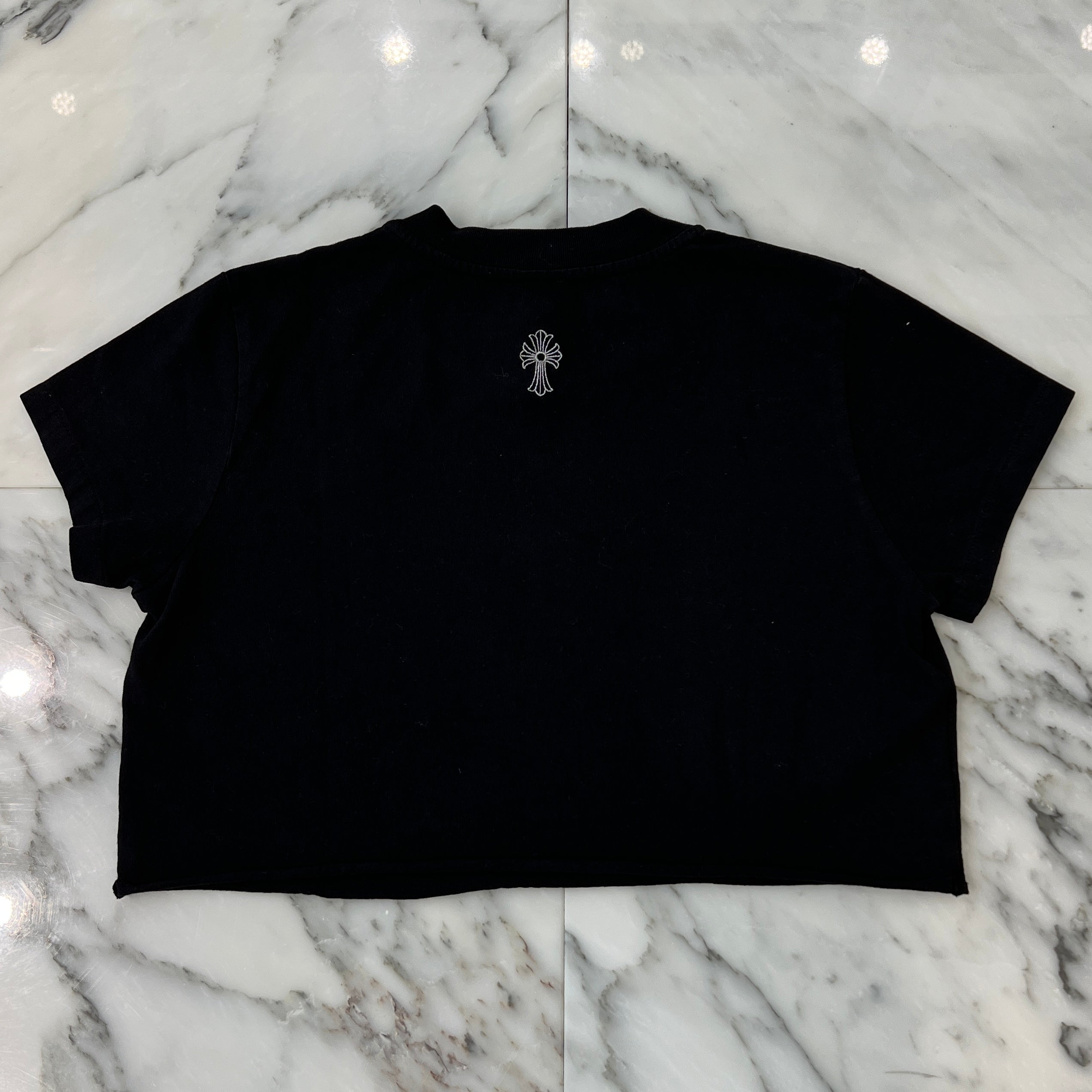 CHROME HEARTS Y NOT Vertical Logo Cross Embroidery Cropped Tee Size M クロムハーツ ワイノット バーティカルロゴ クロス刺繍 クロップドＴシャツ サイズＭ