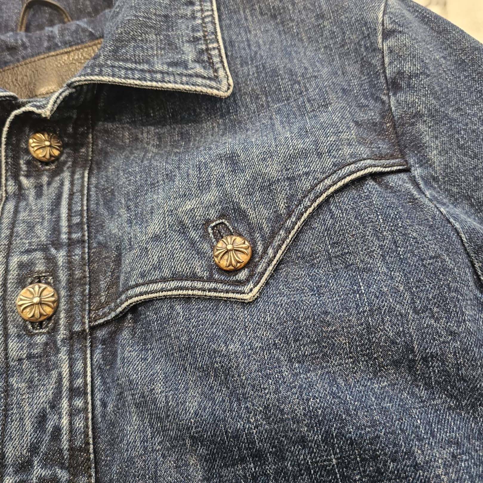 CHROME HEARTS Floral Cross Leather Patch Flare Knee Sleeve Denim Jacket Size XS クロムハーツ フローラルクロス レザーパッチ フレアニー スリーブ デニムジャケット サイズXS