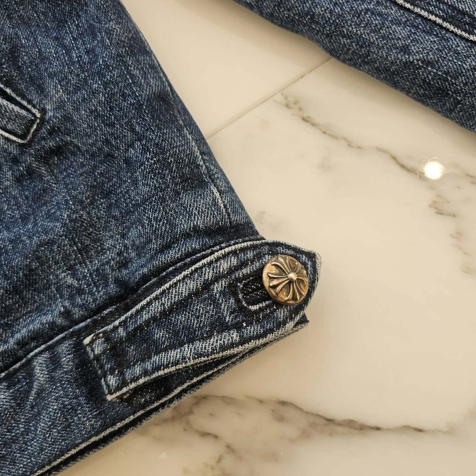 CHROME HEARTS Floral Cross Leather Patch Flare Knee Sleeve Denim Jacket Size XS クロムハーツ フローラルクロス レザーパッチ フレアニー スリーブ デニムジャケット サイズXS