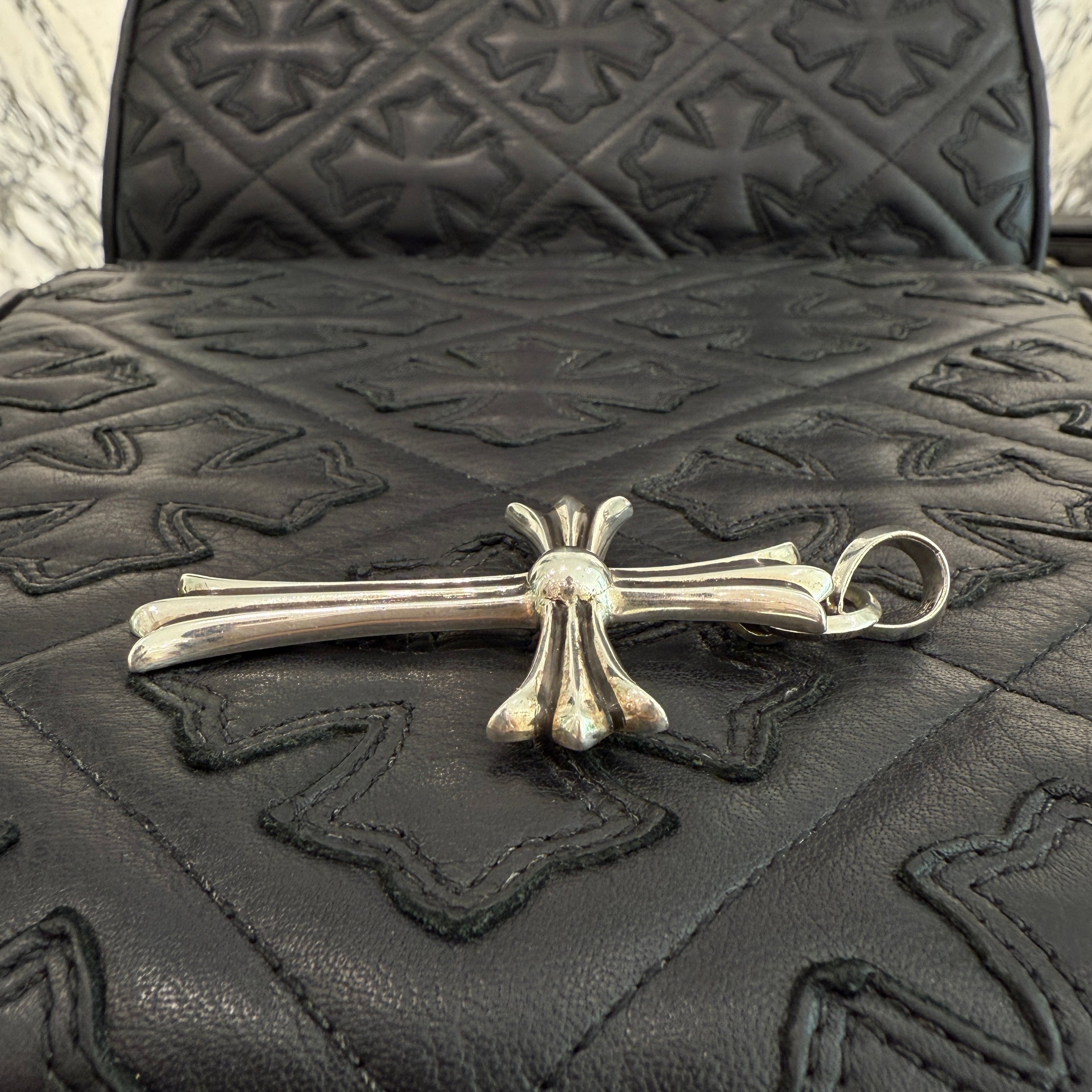 CHROME HEARTS Large Cross With Bail Pendant Top クロムハーツ ラージクロス ウィズ ベイル ペンダントトップ