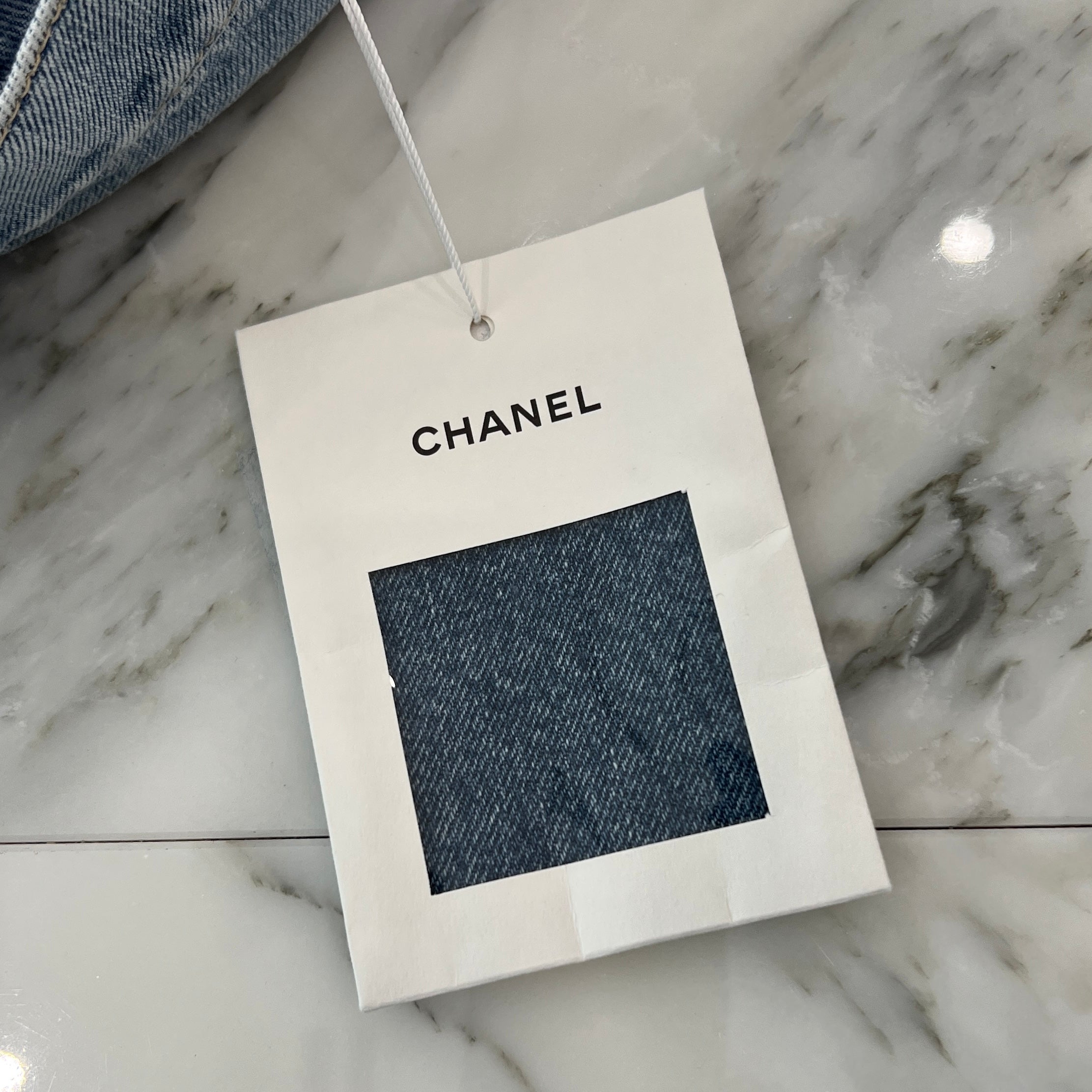 CHANEL 2025SS Coco Beach Collection Embroidery Denim Short Pants P78558 V71193 Size 34 シャネル ココビーチコレクション 刺繍 デニムショートパンツ サイズ34