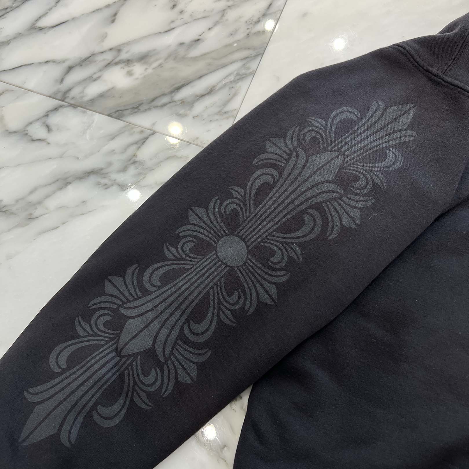 CHROME HEARTS Back Scroll Froral Cross Zip Up Hoodie Size L クロムハーツ バック スクロール フローラルクロス ジップアップ フーディ サイズL