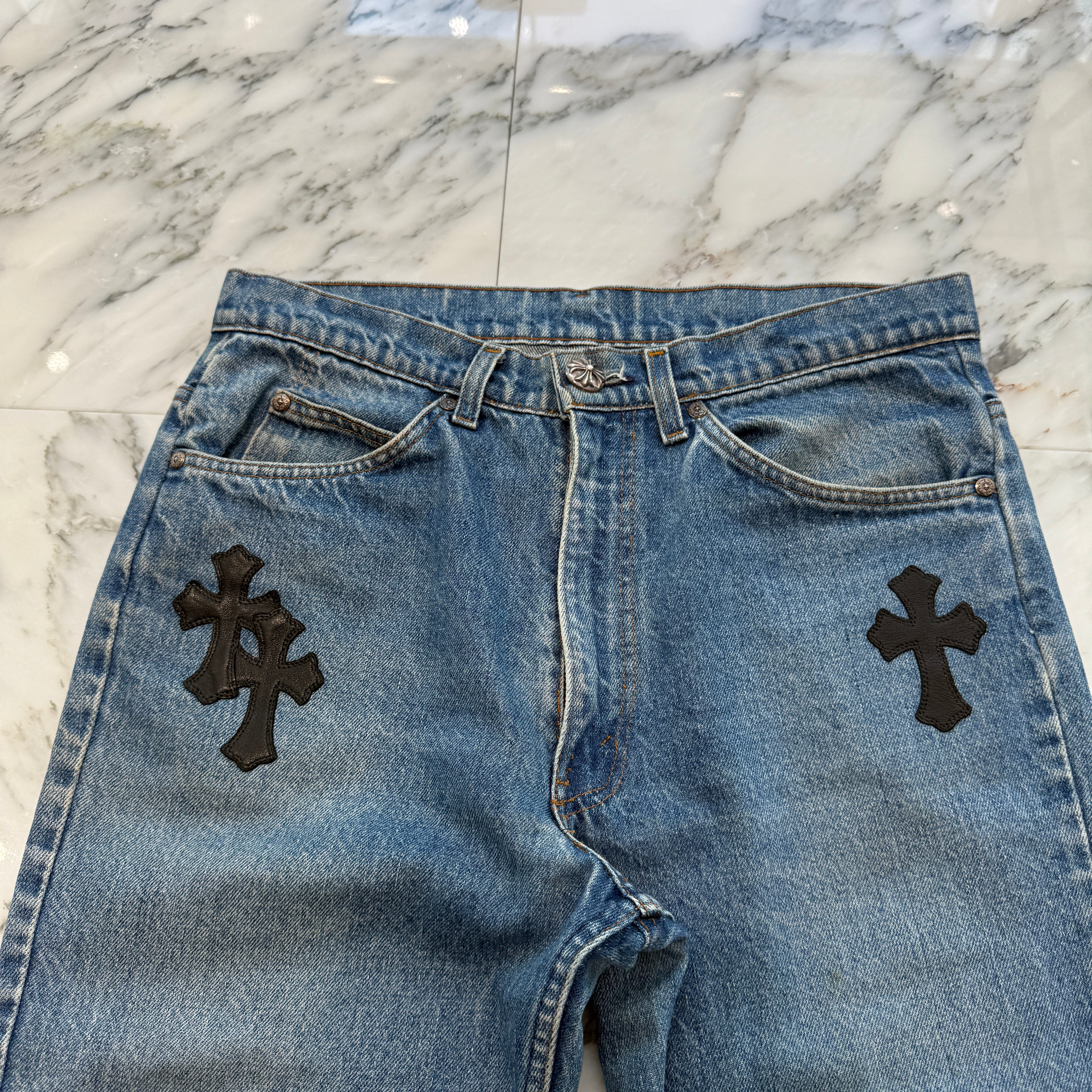 CHROME HEARTS × Levi's Body VNTG Cross Leather Patch Jeans Size 31 クロムハーツ × リーバイスボディ ヴィンテージ クロスレザーパッチ ジーンズ デニムパンツ サイズ31