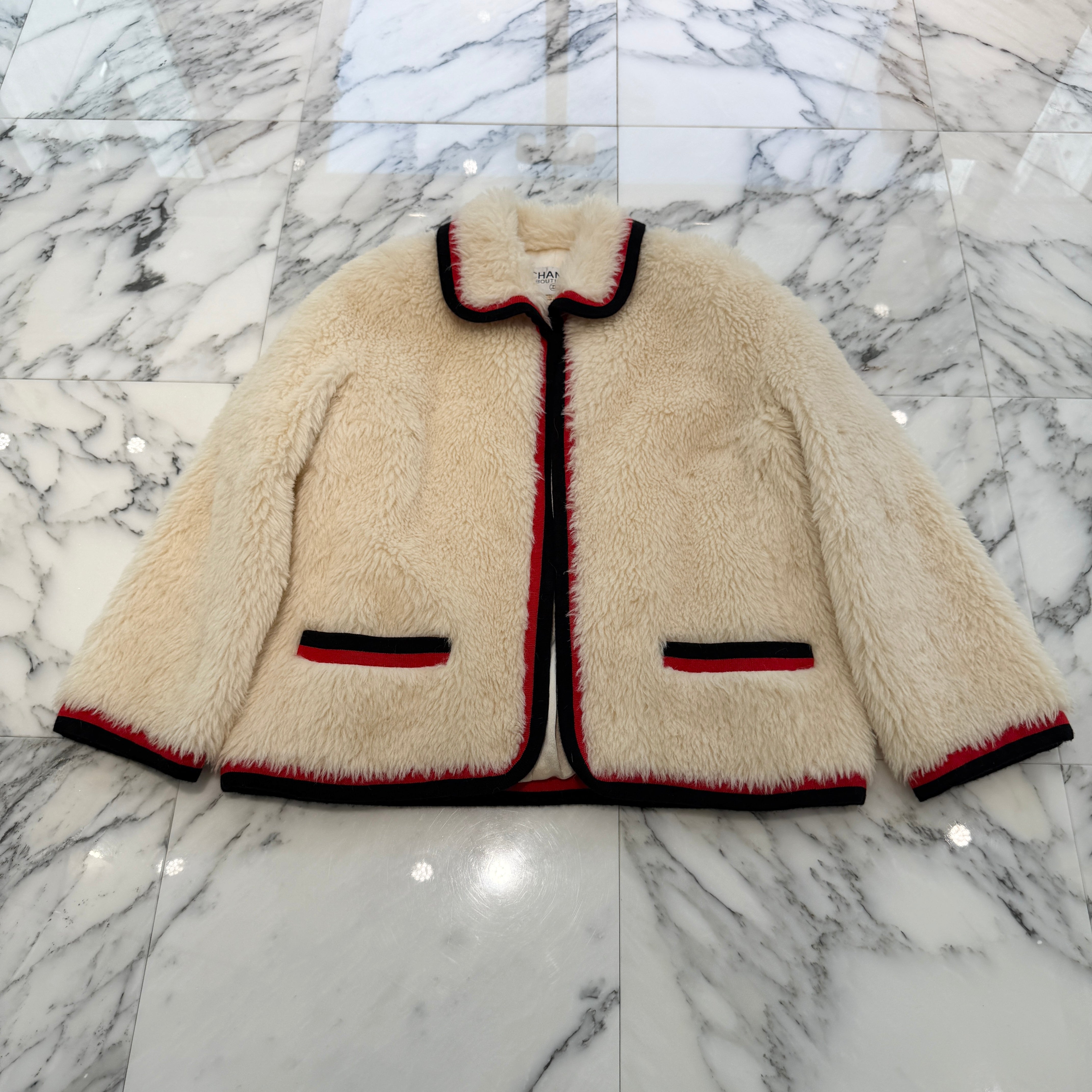 CHANEL 1994 Chanel Boutique Vintage Fake Fur Jacket PO3759 BO418