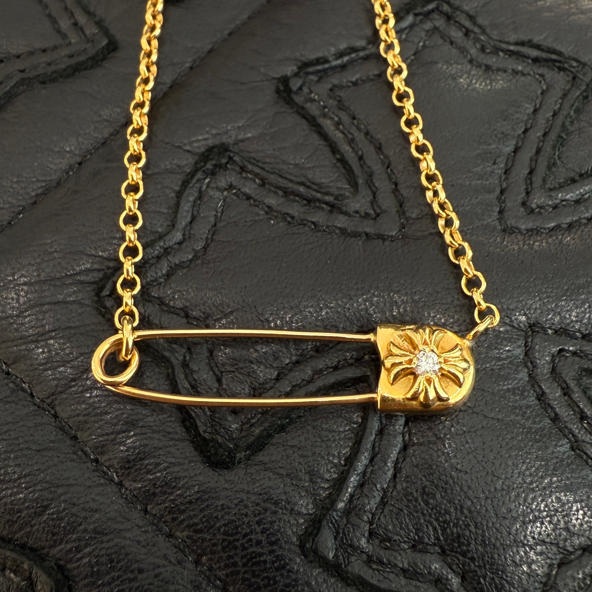 22k 安全ピン　ダイヤ　クロス　ネックレス CHROME HEARTS クロムハーツ Small CHPlus Safety Pin Necklace