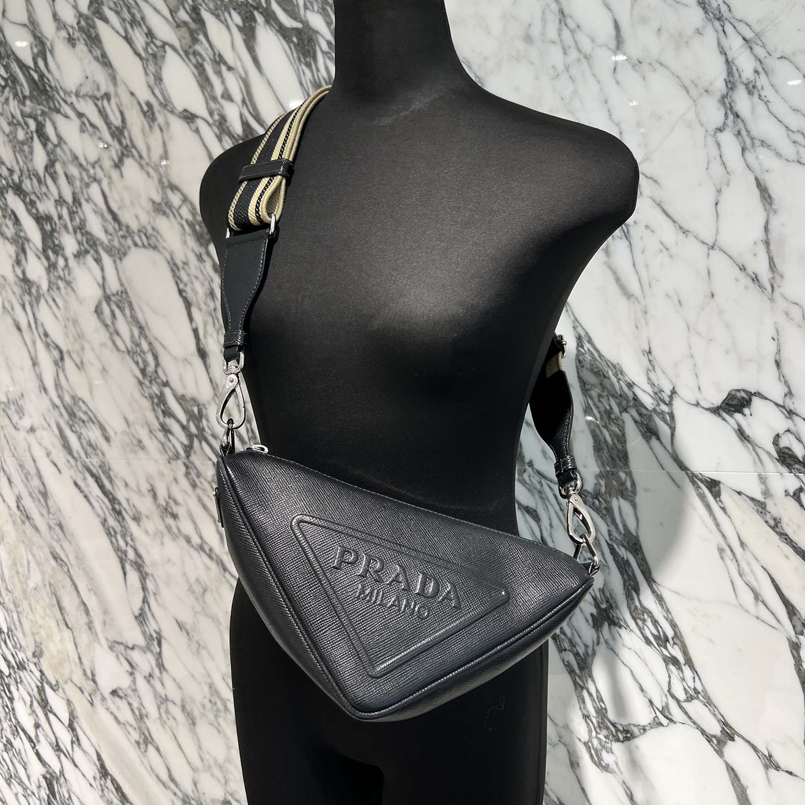 PRADA 2021AW Sarfiano Leather Triangle Shoulder Bag Medium プラダ