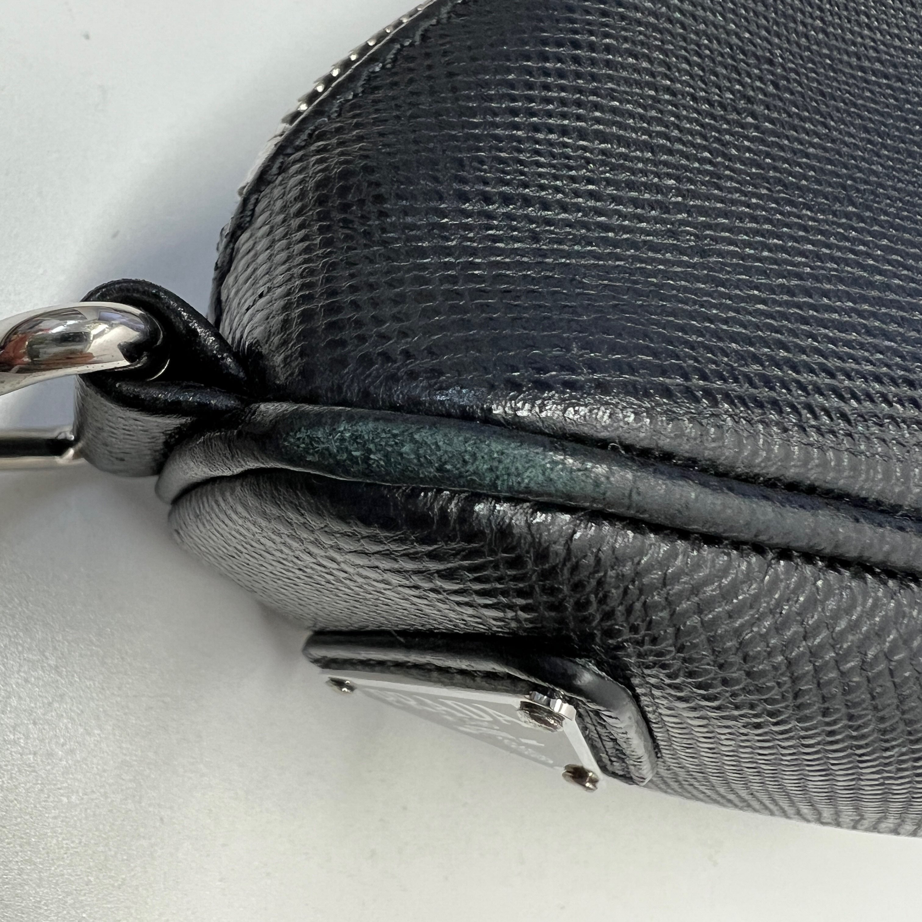 PRADA 2021AW Sarfiano Leather Triangle Shoulder Bag Medium プラダ サフィアーノレザー トライアングル ショルダーバッグ ミディアム