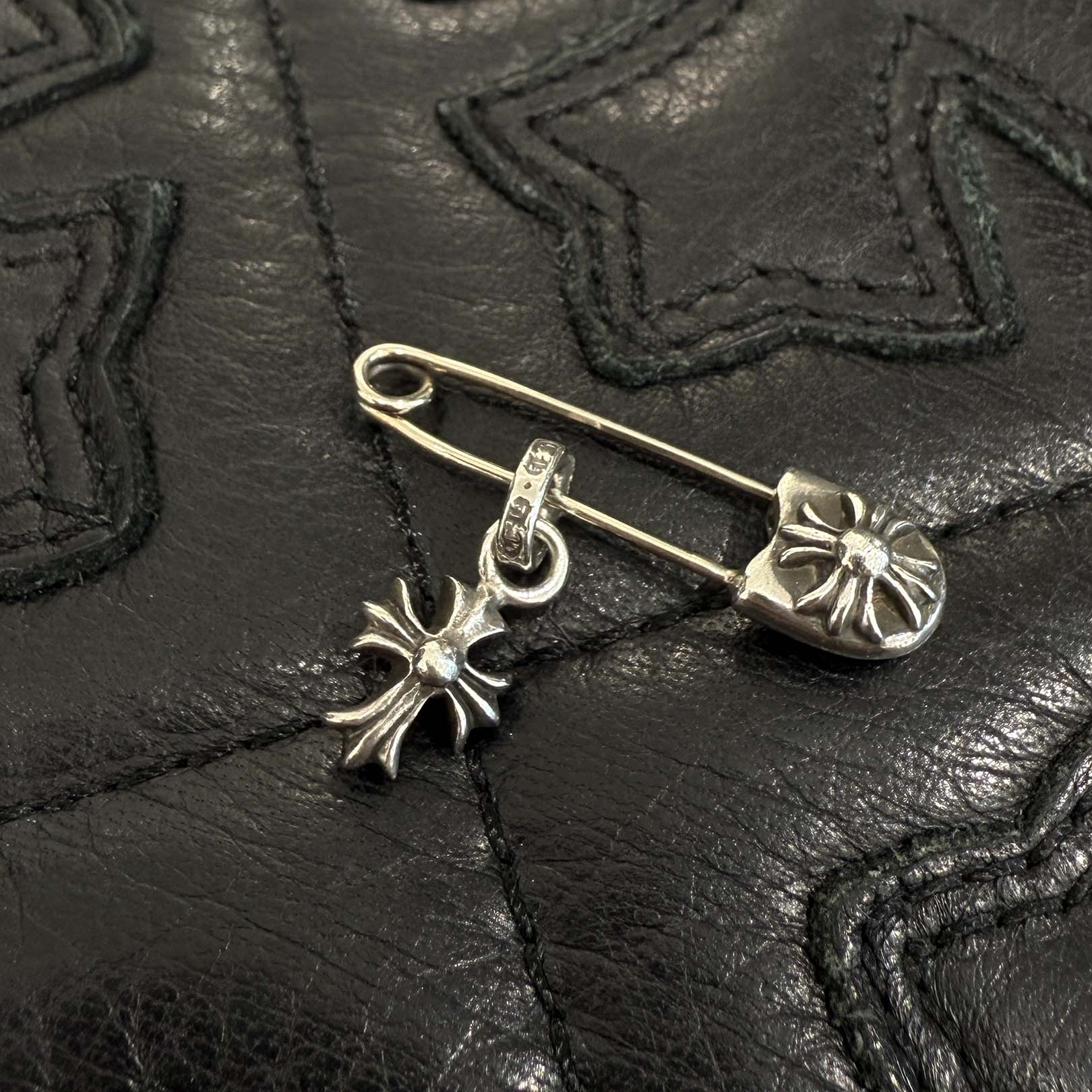 CHROME HEARTS Safety Pin Stack CH Plus Pendant Top クロムハーツ セーフティ ピン スタックCHプラスペンダントトップ