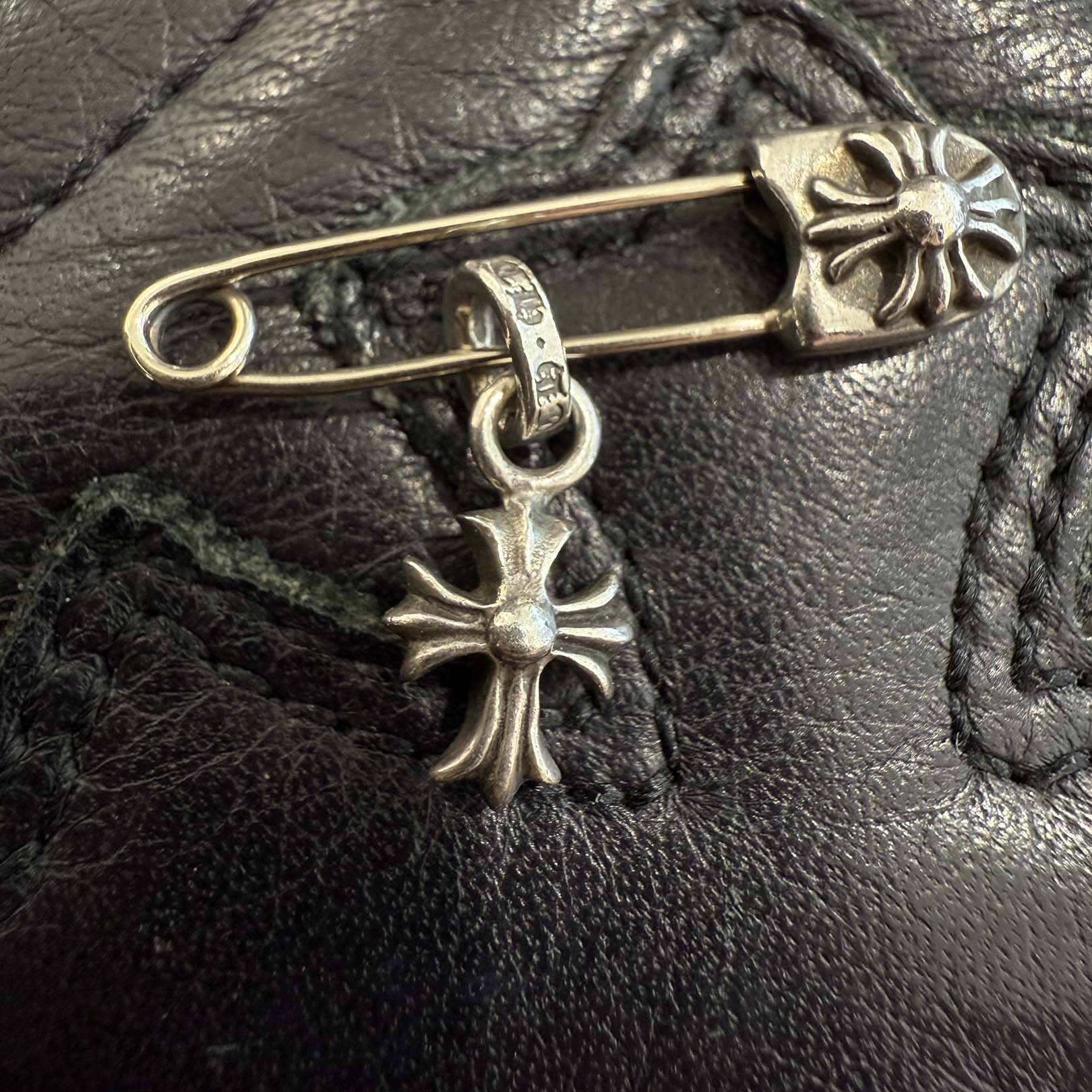 CHROME HEARTS Safety Pin Stack CH Plus Pendant Top クロムハーツ セーフティ ピン スタックCHプラスペンダントトップ