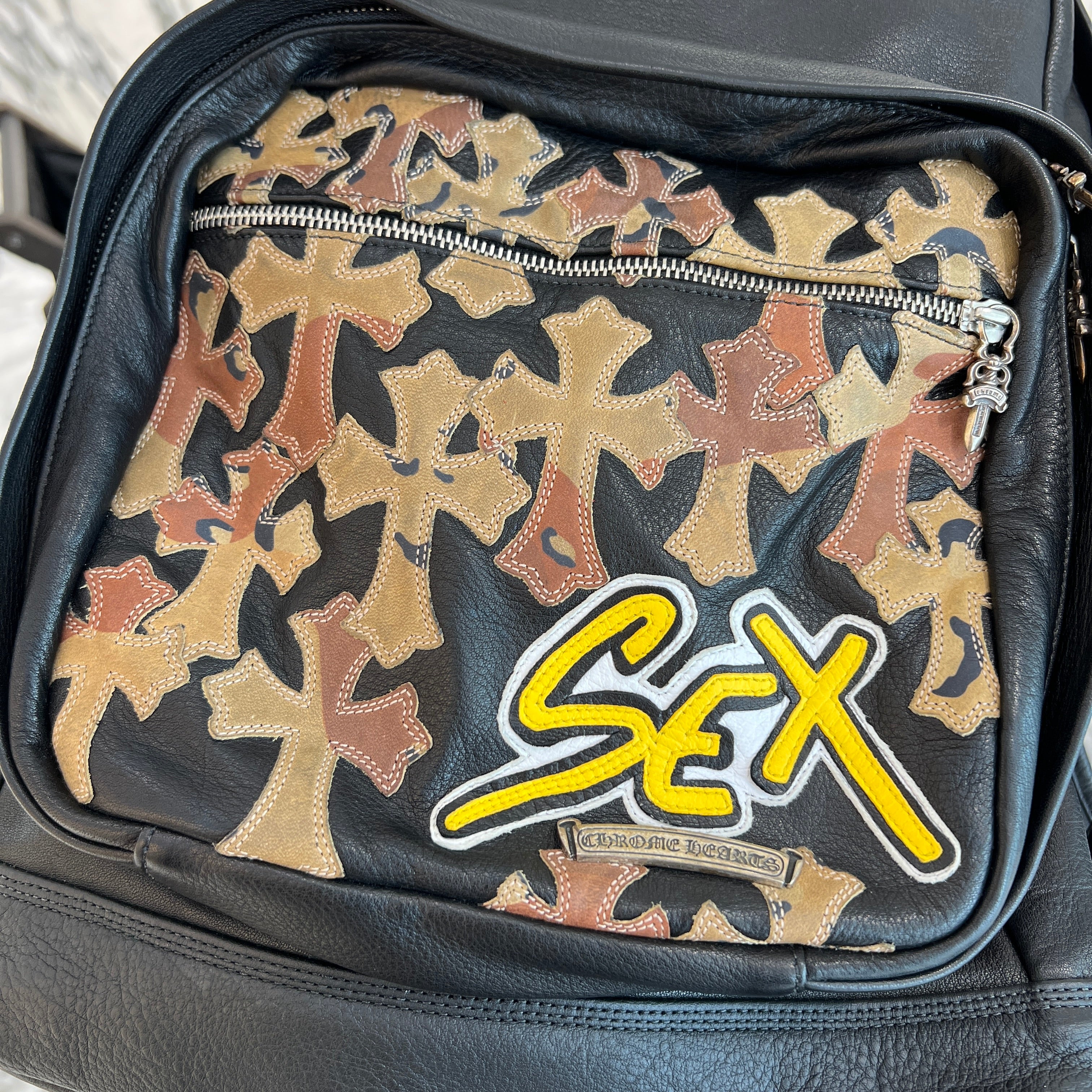 CHROME HEARTS × MATTY BOY SEVENTH GRADE SEX RECORDS Camo Leather Cross Patch Back Pack クロムハーツ × マッティボーイ セブンスグレード セックスレコード カモ レザークロスパッチ バックパック