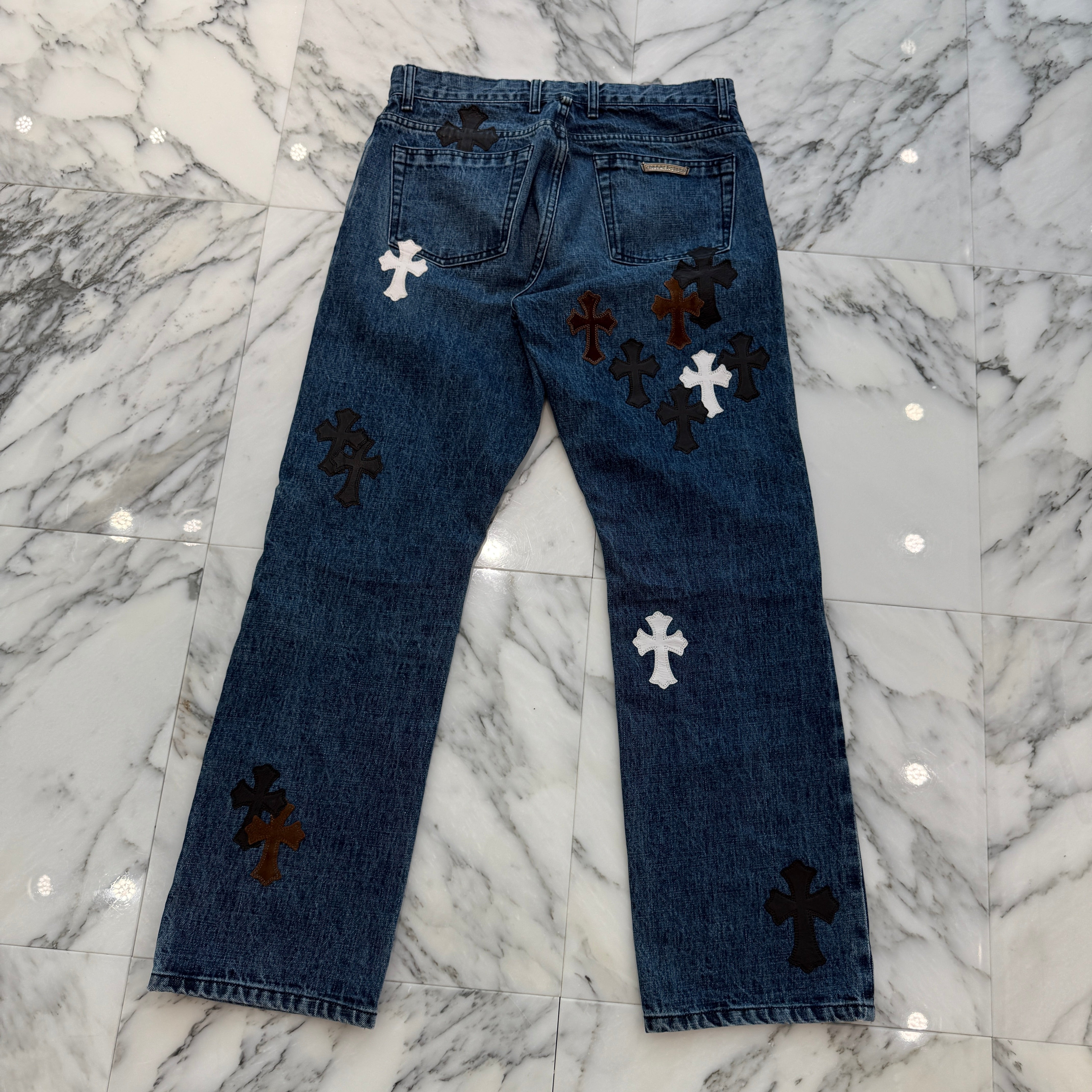 CHROME HEARTS Multi Leather Cross Patch Cross Ball Button Flare Knee Denim Pants Size 33 クロムハーツ マルチレザークロスパッチ クロスボールボタン フレアニー デニムパンツ サイズ33